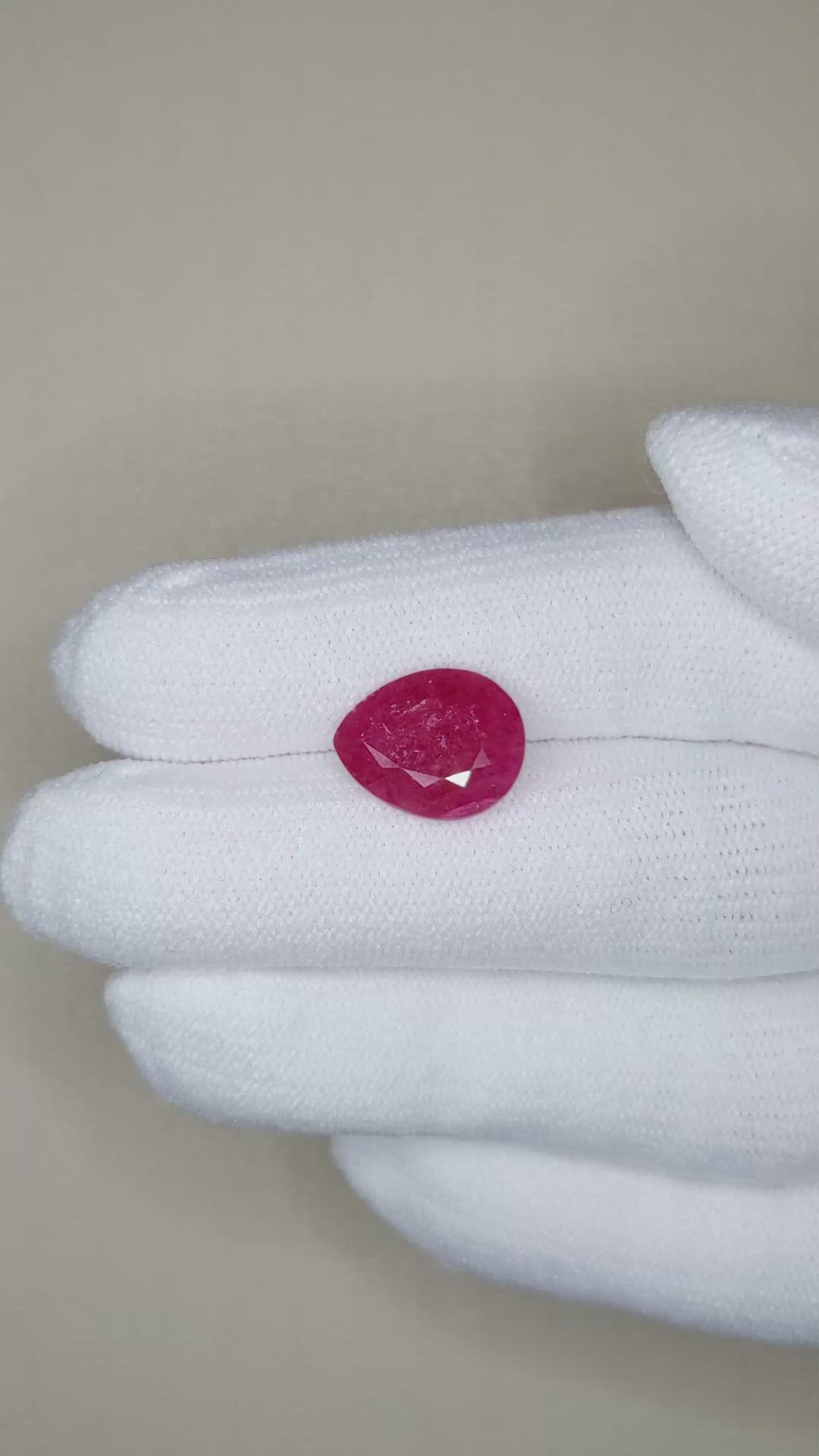 4.70 Ct. Ruby from Mozambique Size Video