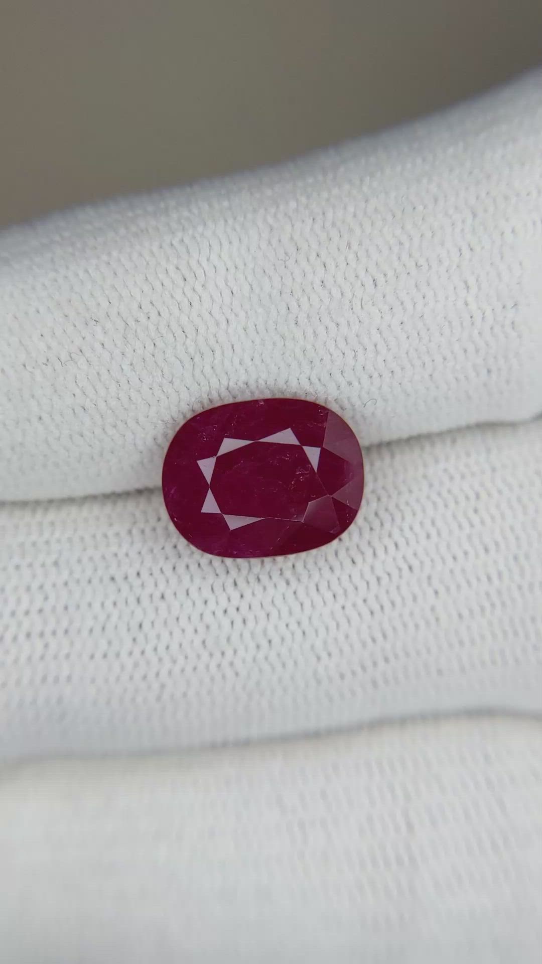 4.62 Ct. Ruby from Mozambique Size Video