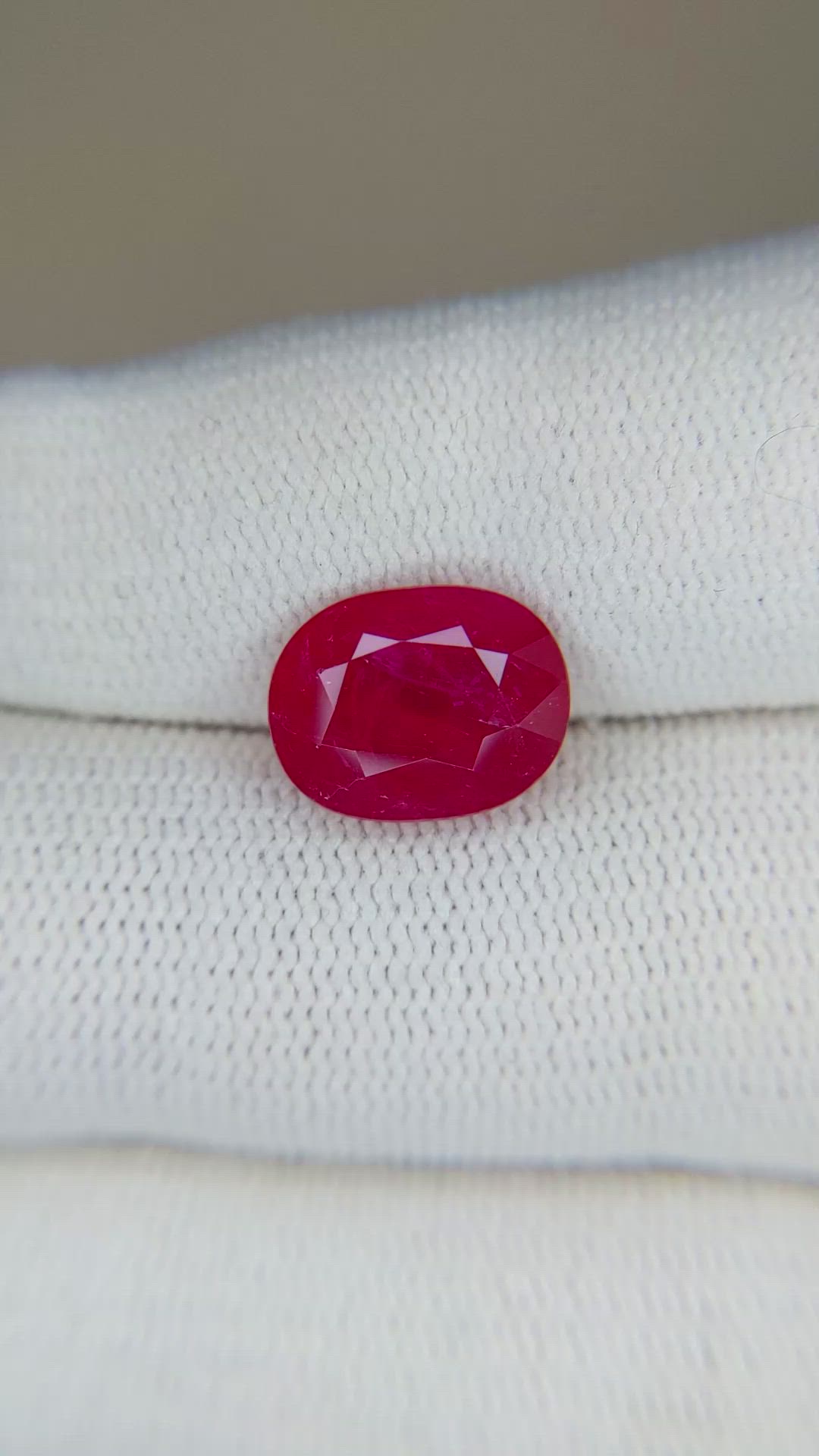 4.32 Ct. Ruby from Mozambique Size Video