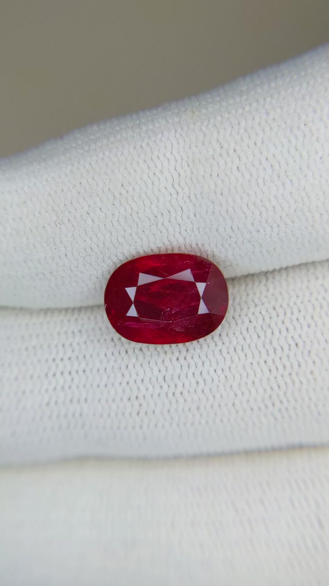 4.05 Ct. Ruby from Mozambique Size Video