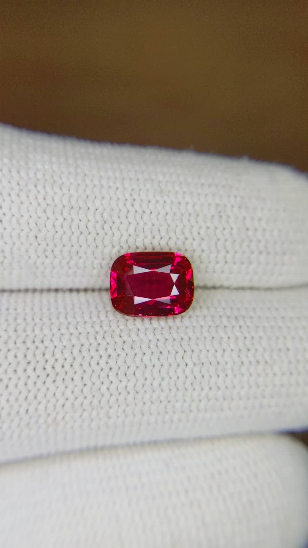 2.05 Ct. Ruby from Ceylon (Sri Lanka) Size Video