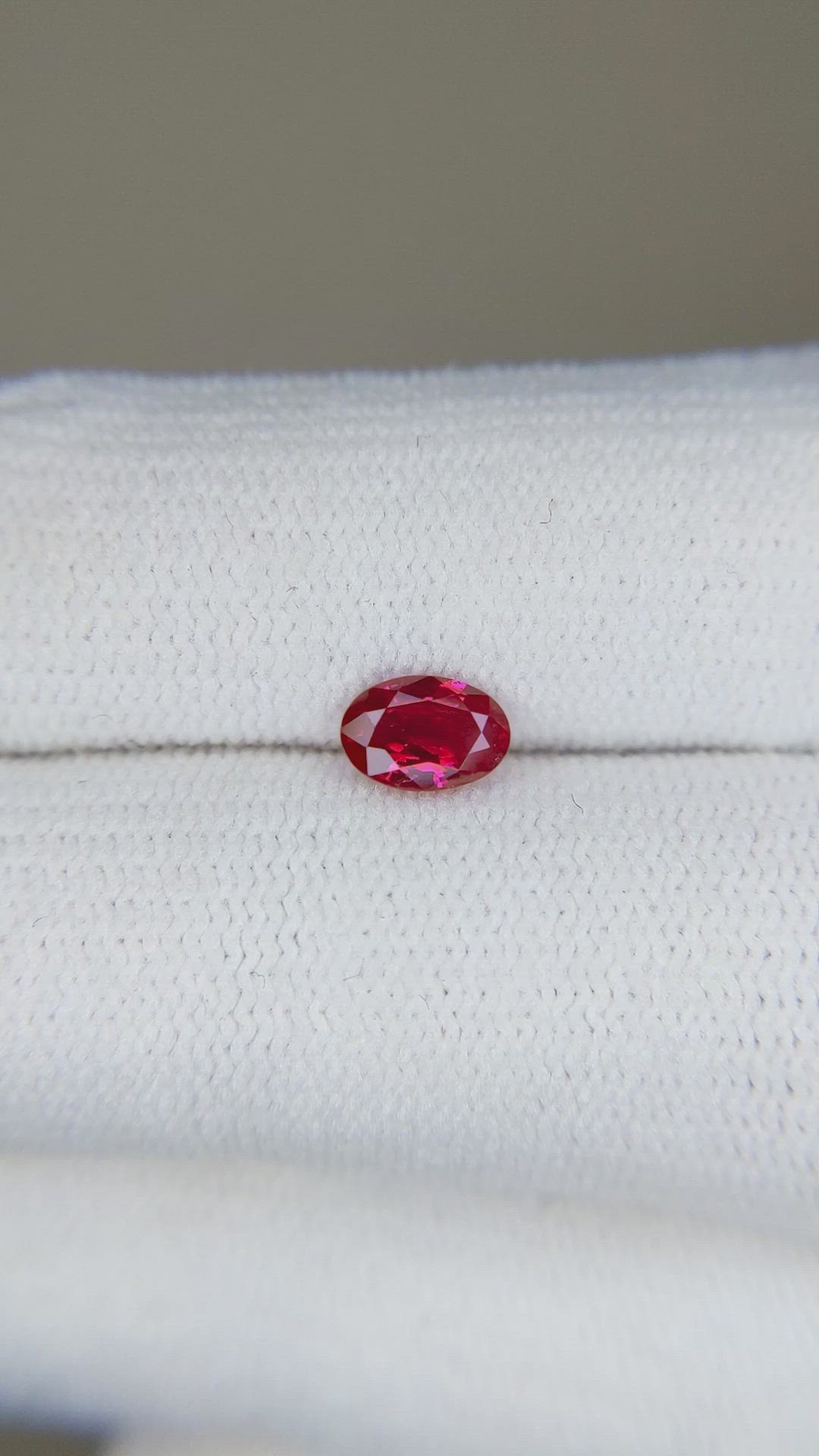 0.52 Ct. Ruby from Ceylon (Sri Lanka) Size Video