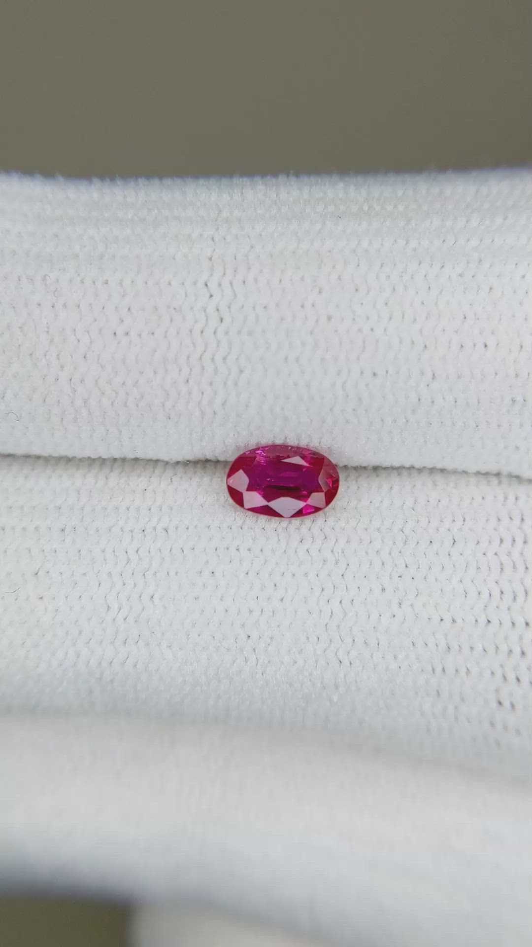 0.46 Ct. Ruby from Burma (Myanmar) Size Video