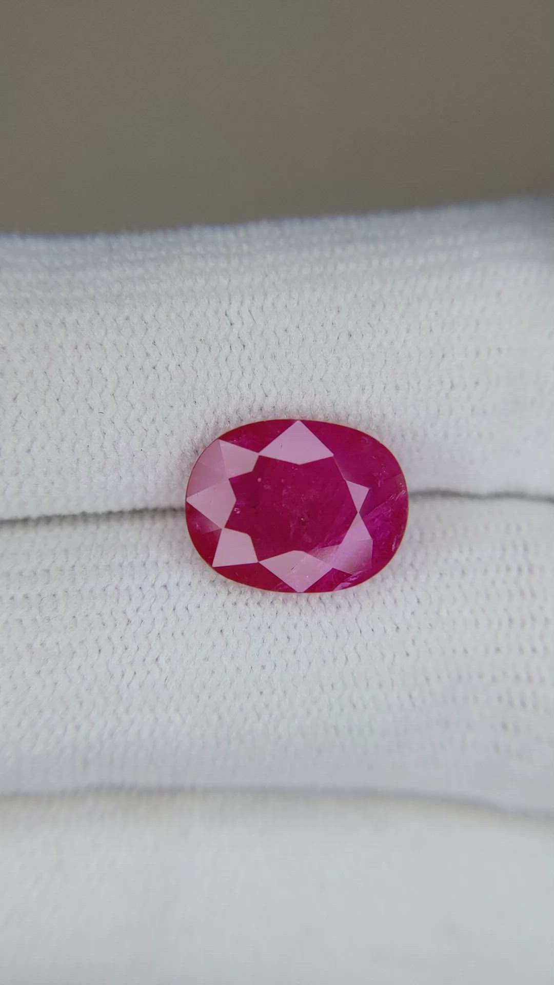 3.85 Ct. Ruby from Mozambique Size Video