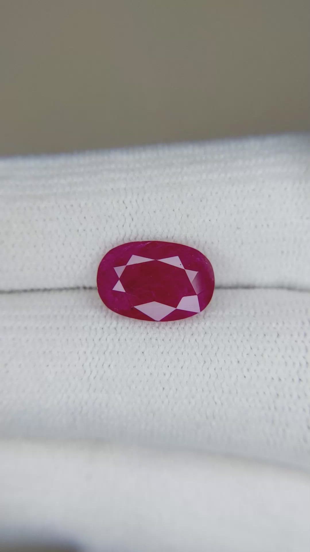 3.65 Ct. Ruby from Mozambique Size Video