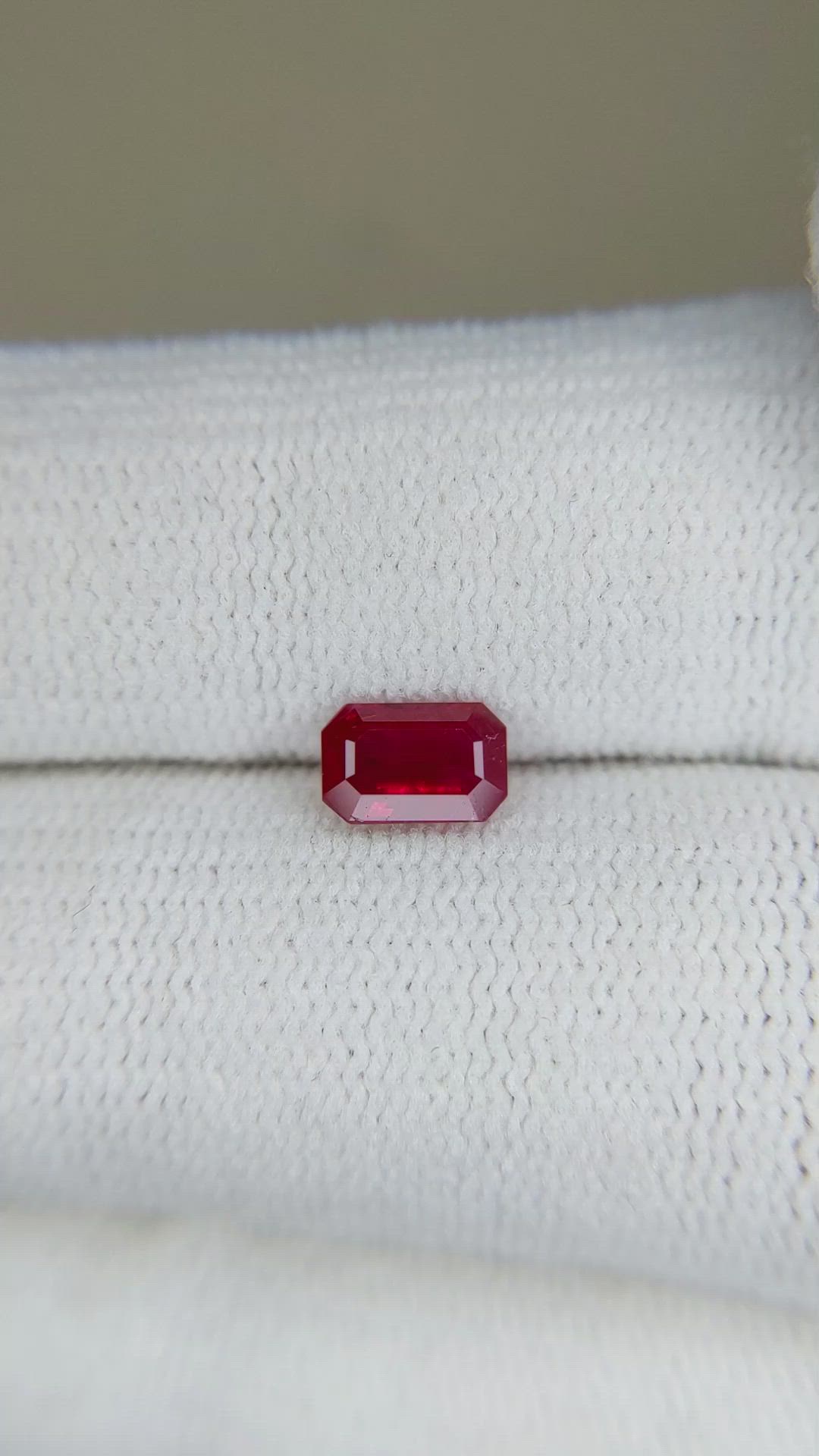 0.65 Ct. Ruby from Mozambique Size Video
