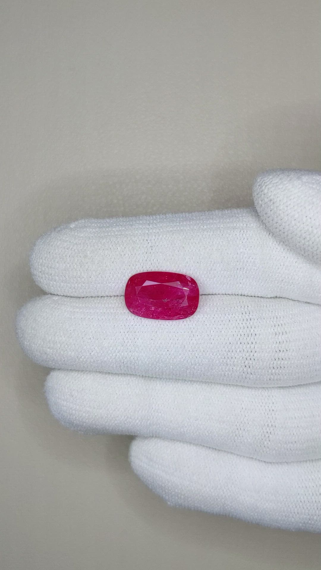 4.52 Ct. Ruby from Mozambique Size Video