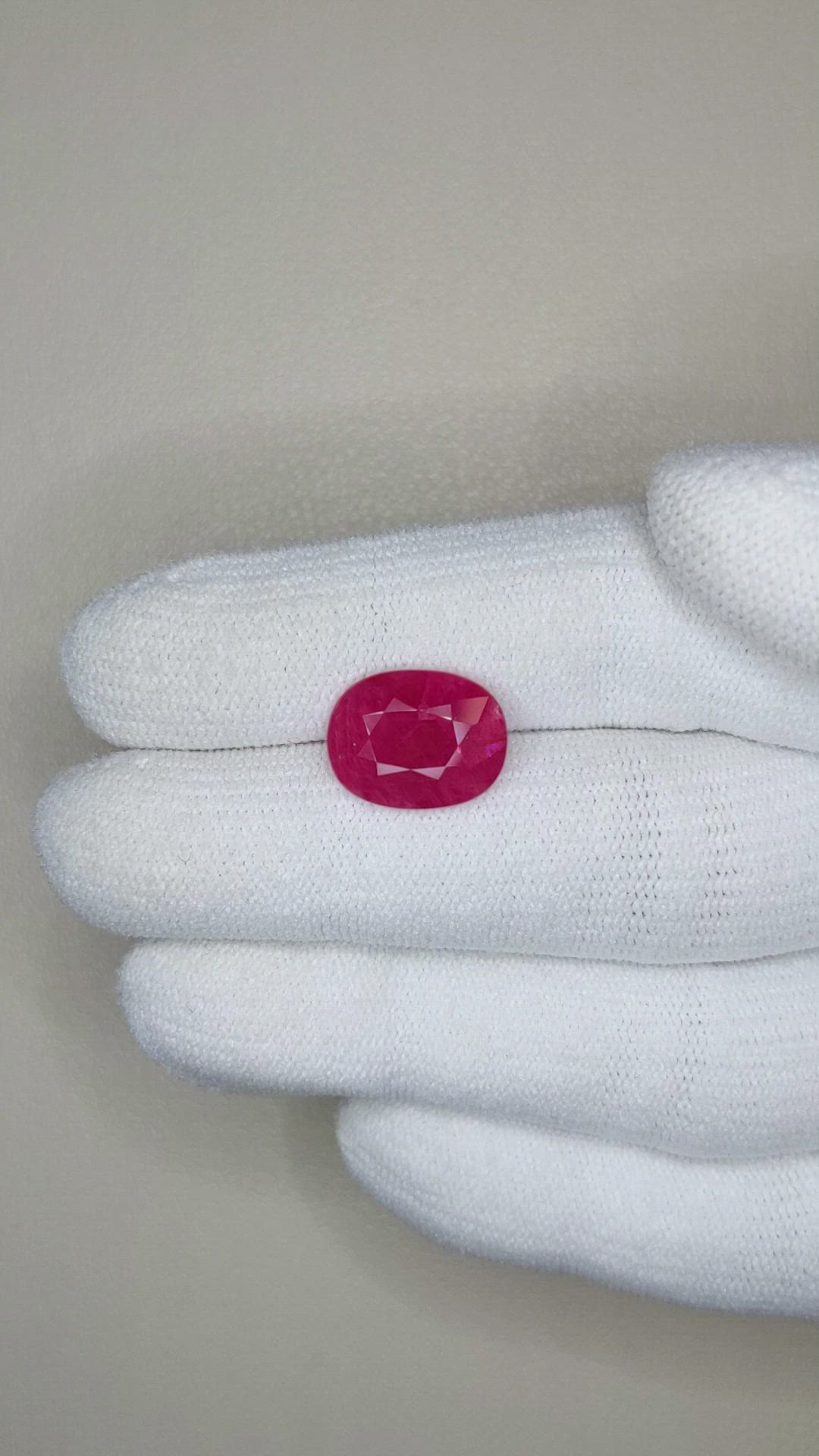 4.75 Ct. Ruby from Mozambique Size Video