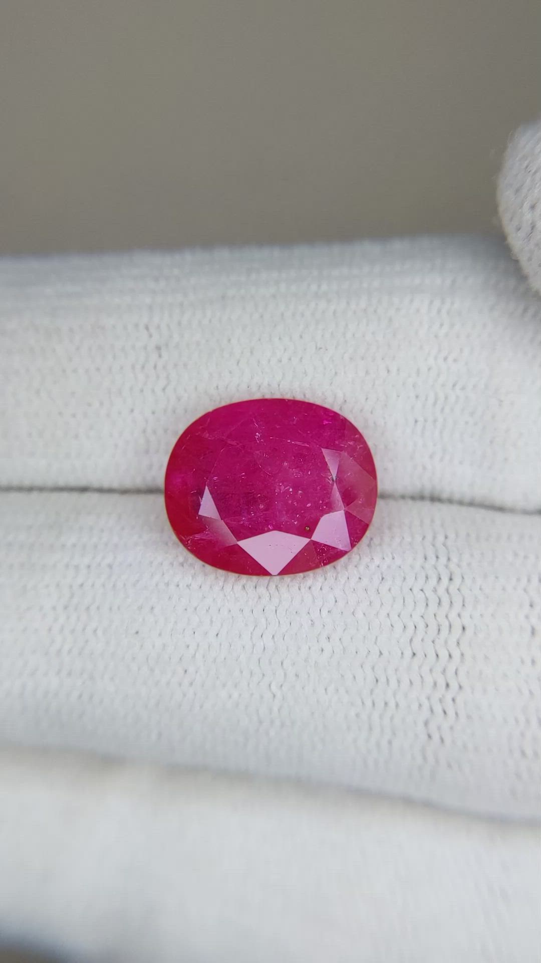 4.73 Ct. Ruby from Mozambique Size Video