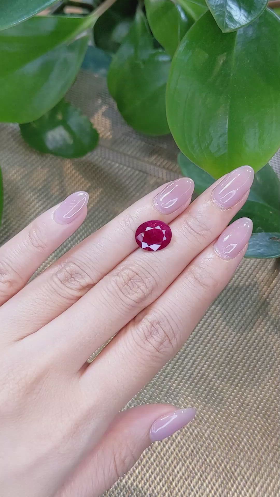 4.87 Ct. Ruby from Mozambique Size Video