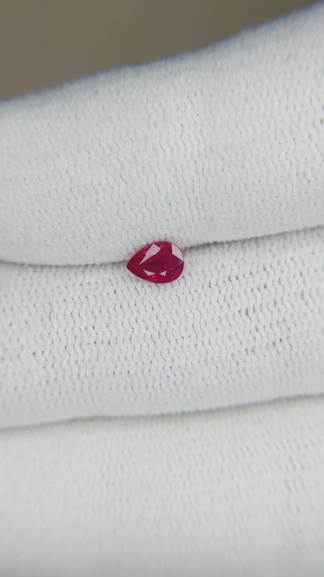 0.40 Ct. Ruby from Burma (Myanmar) Size Video