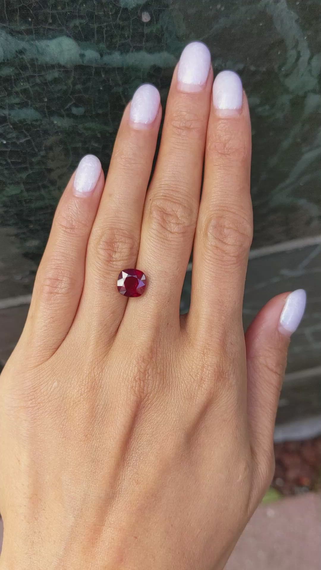 4.00 Ct. Ruby from Mozambique Size Video