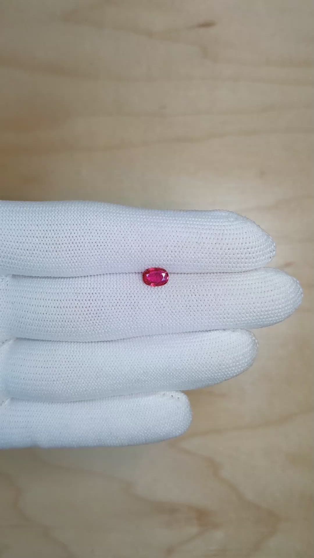 0.65 Ct. Ruby from Ceylon (Sri Lanka) Size Video