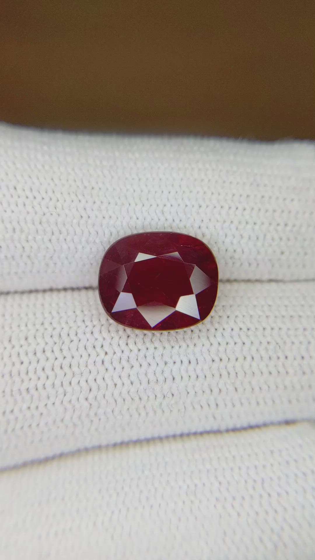 4.98 Ct. Ruby from Mozambique Size Video