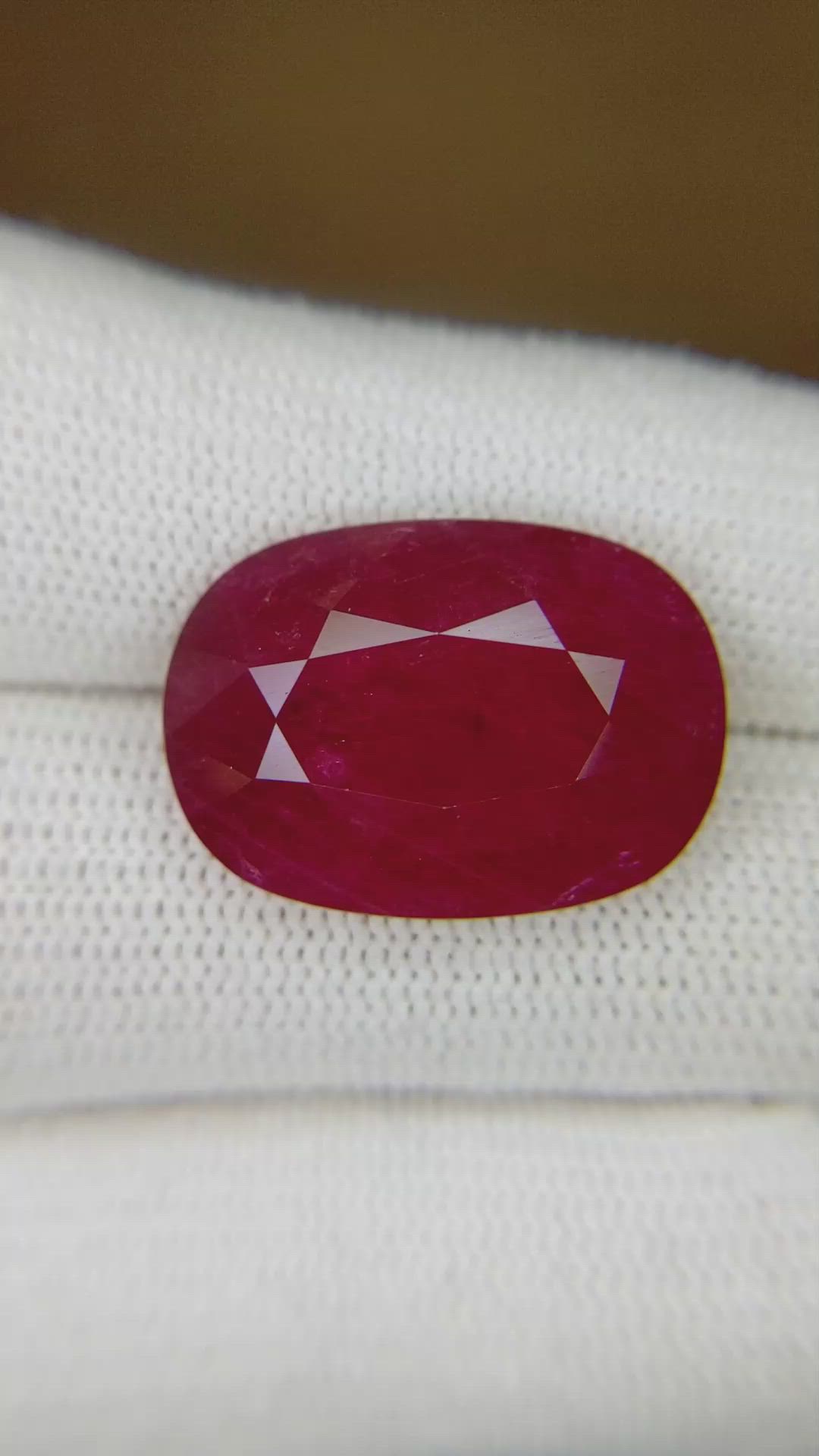 19.53 Ct. Ruby from Mozambique Size Video