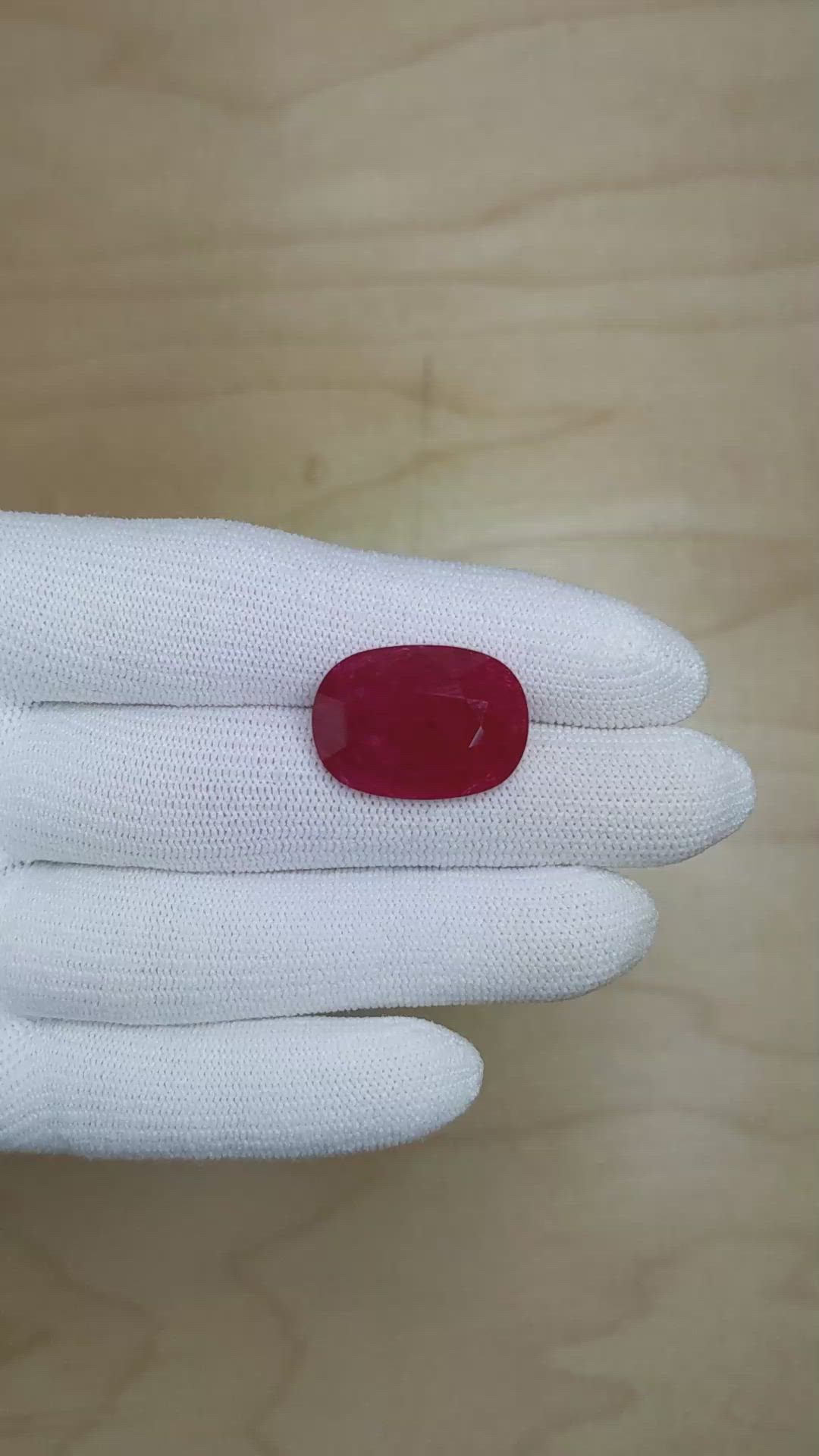 19.53 Ct. Ruby from Mozambique Size Video