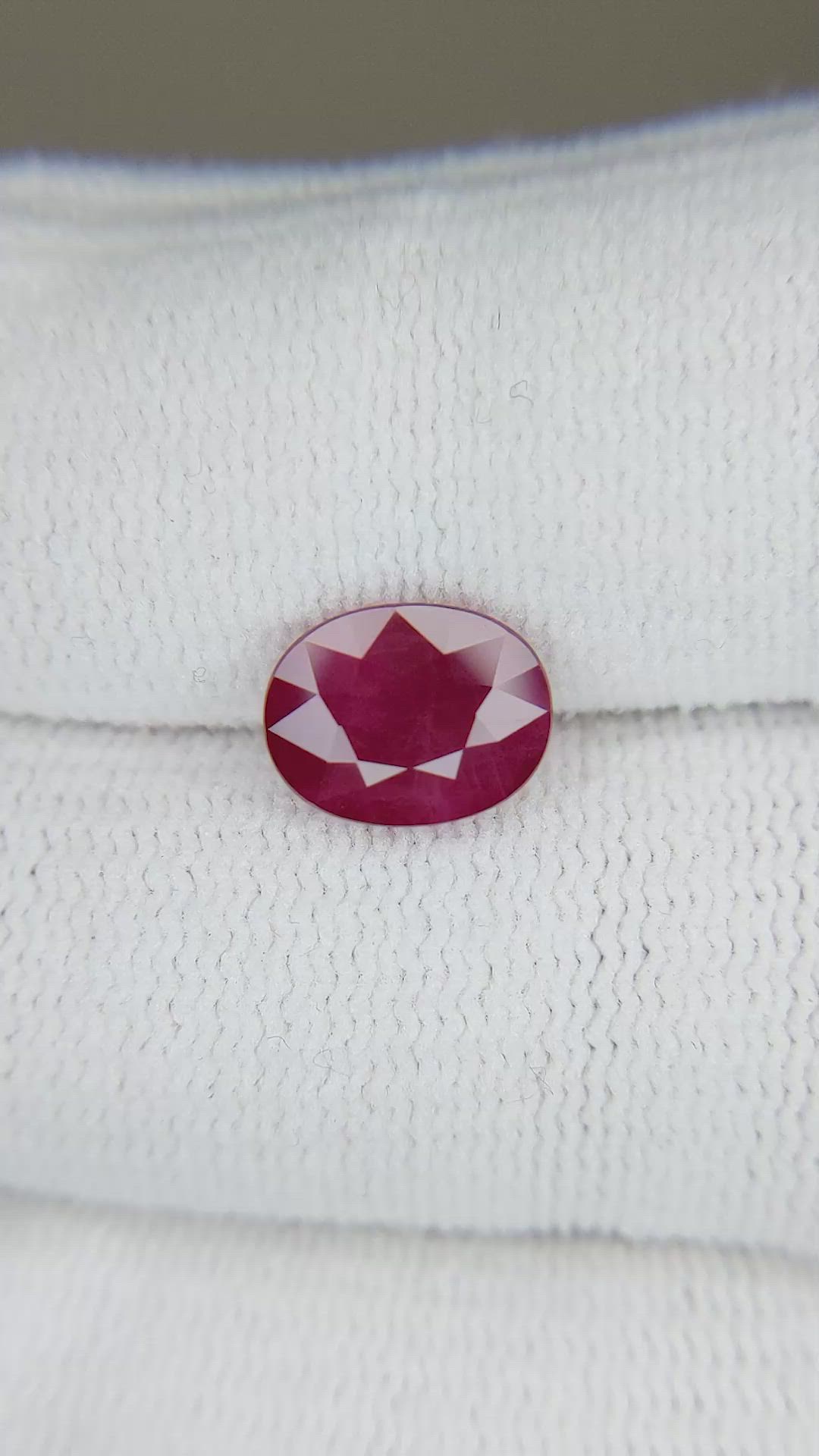 2.53 Ct. Ruby from Burma (Myanmar) Size Video