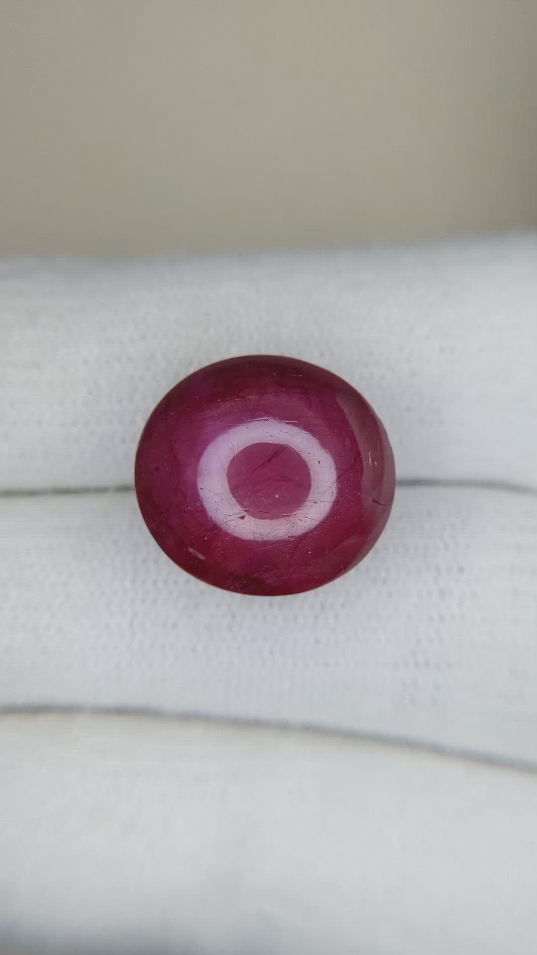 21.49 Ct. Star Ruby from Burma (Myanmar) Size Video