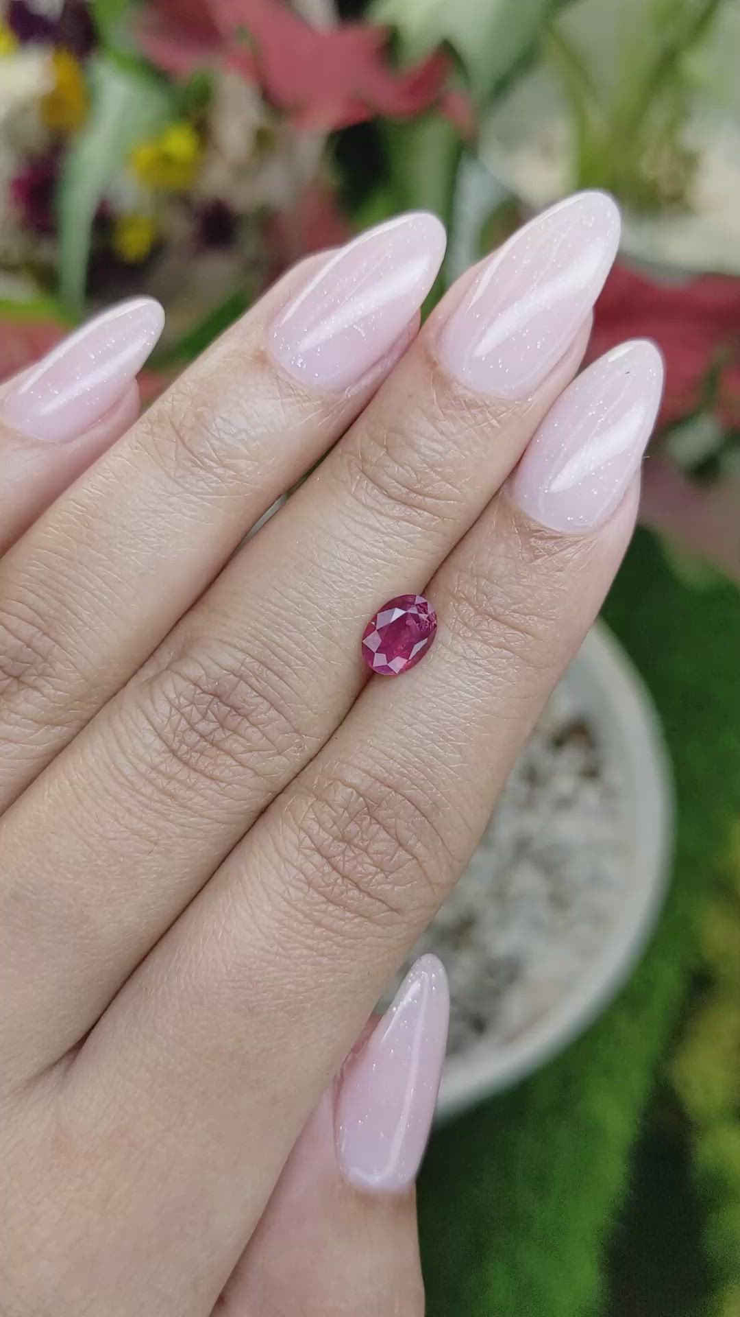 1.05 Ct. Ruby from Ceylon (Sri Lanka) Size Video