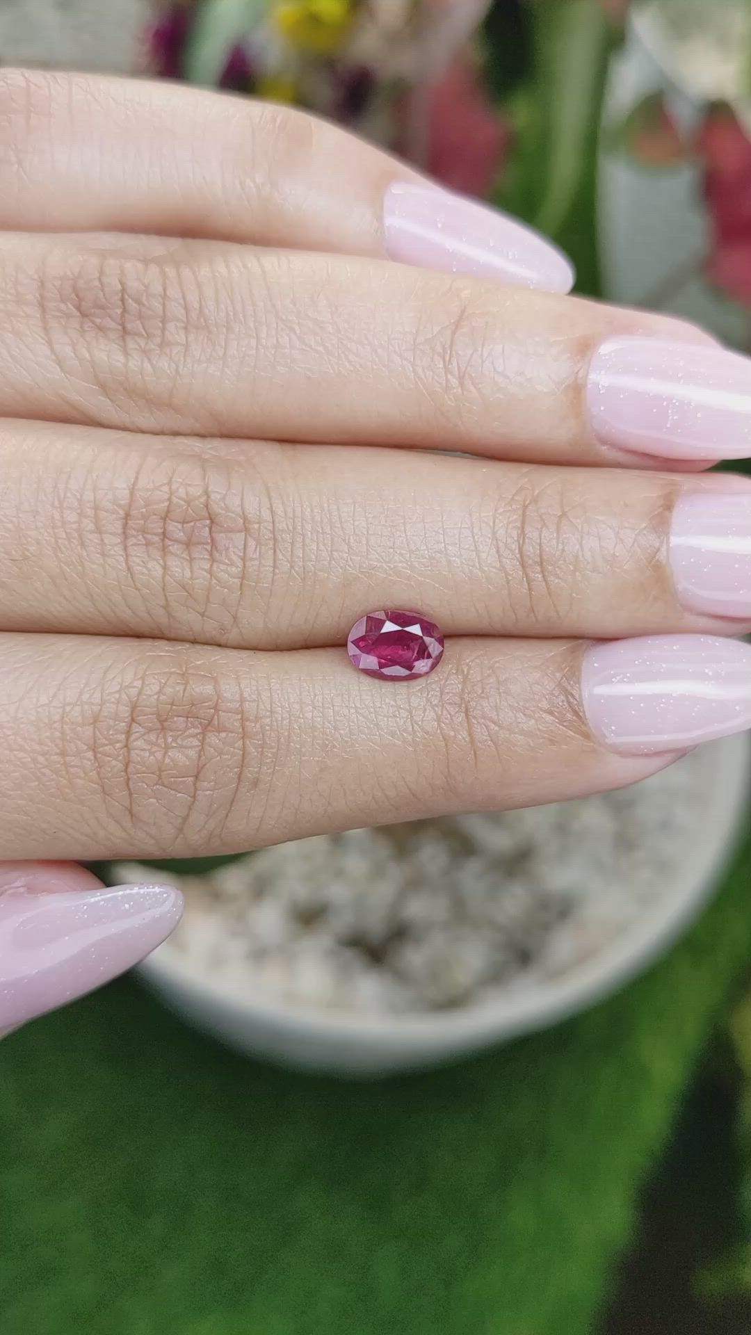 1.05 Ct. Ruby from Ceylon (Sri Lanka) Size Video