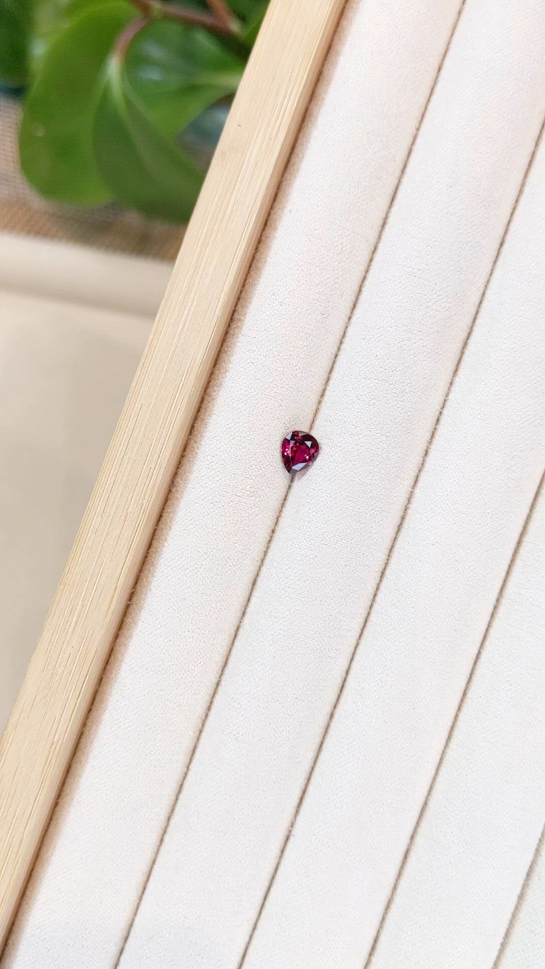 0.70 Ct. Ruby from Ceylon (Sri Lanka) Size Video