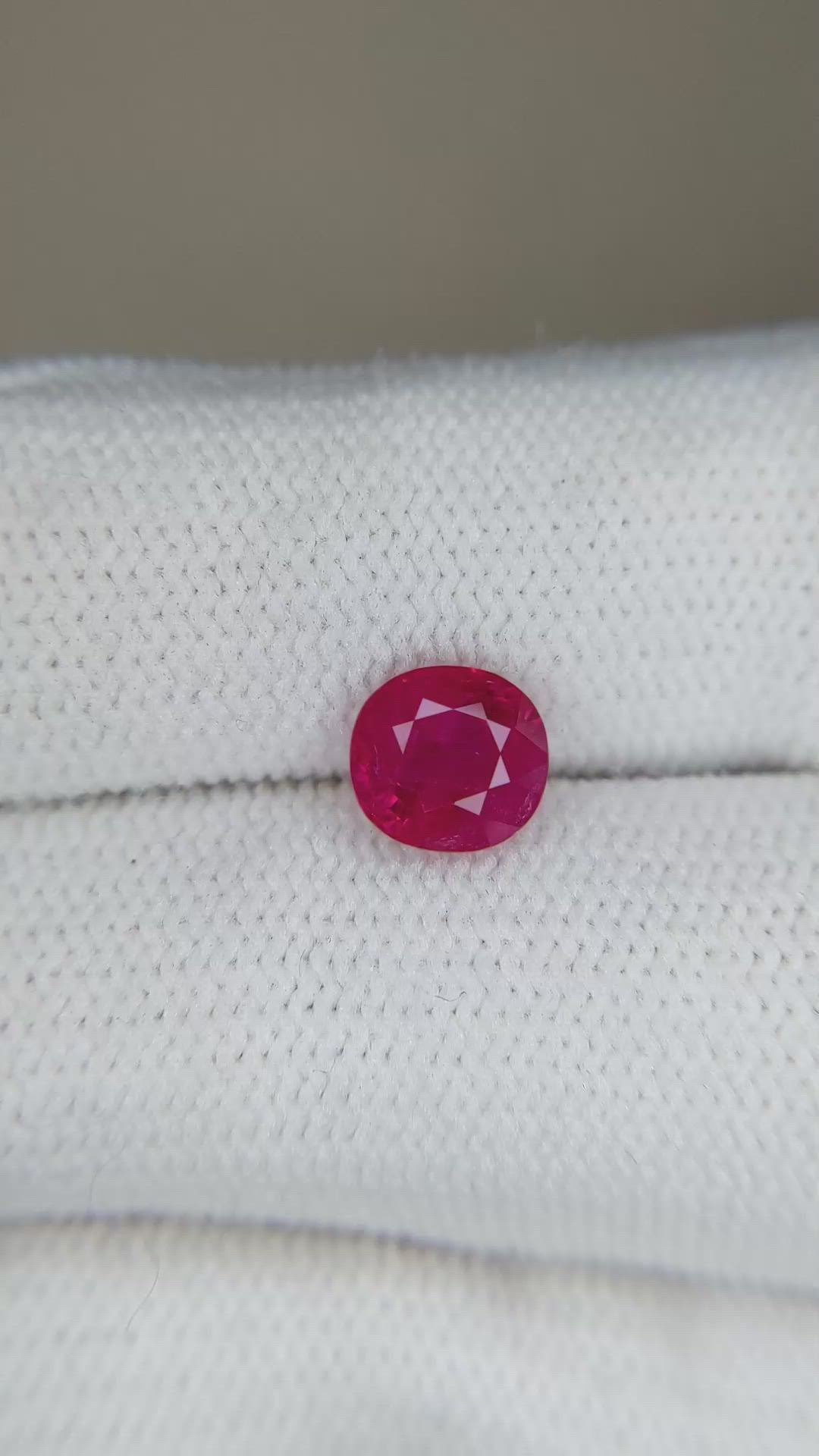 1.57 Ct. Pinkish Red Ruby from Burma (Myanmar) Size Video