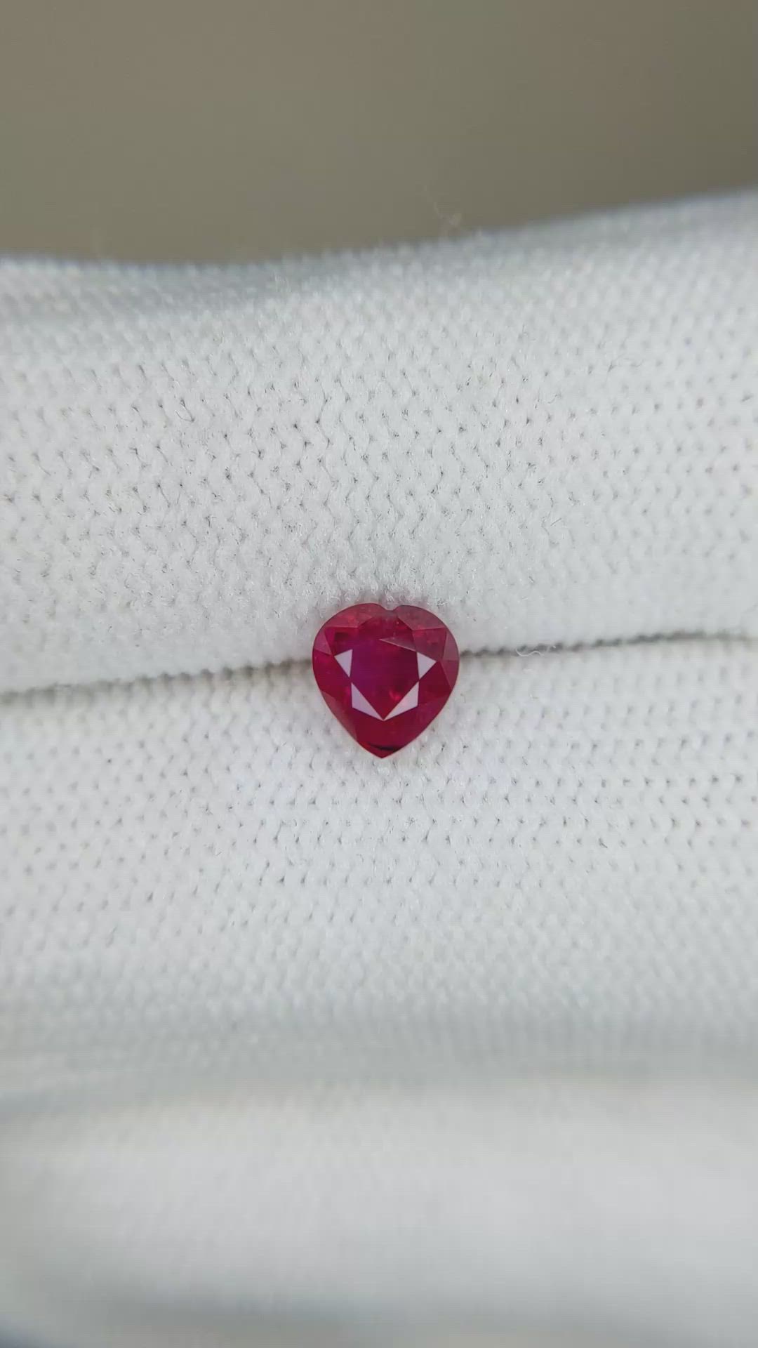 1.02 Ct. Ruby from Burma (Myanmar) Size Video