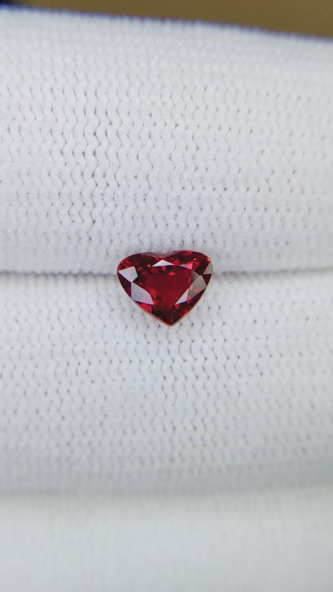 1.00 Ct. Ruby from Mozambique Size Video