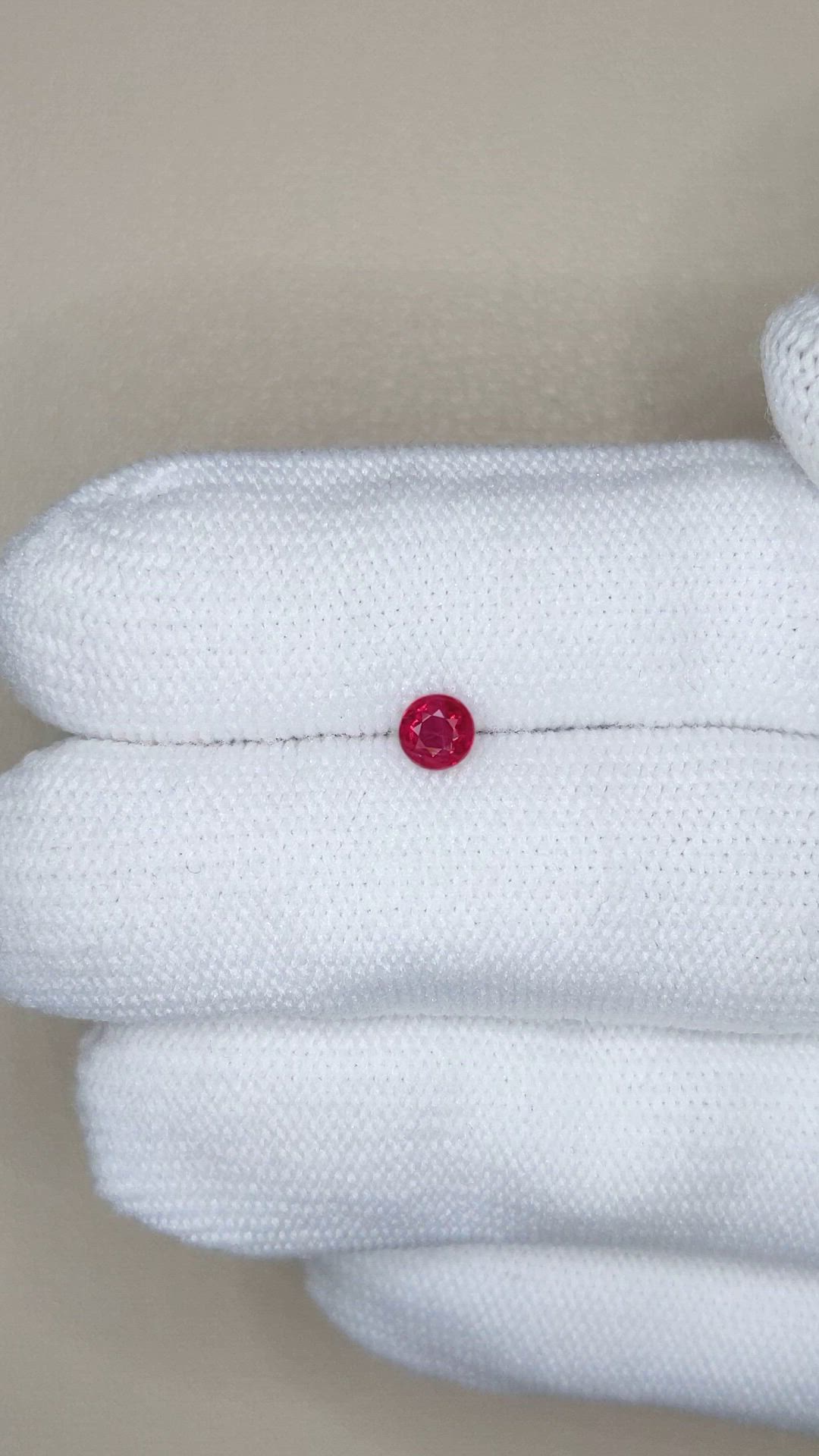1.00 Ct. Ruby from Mozambique Size Video