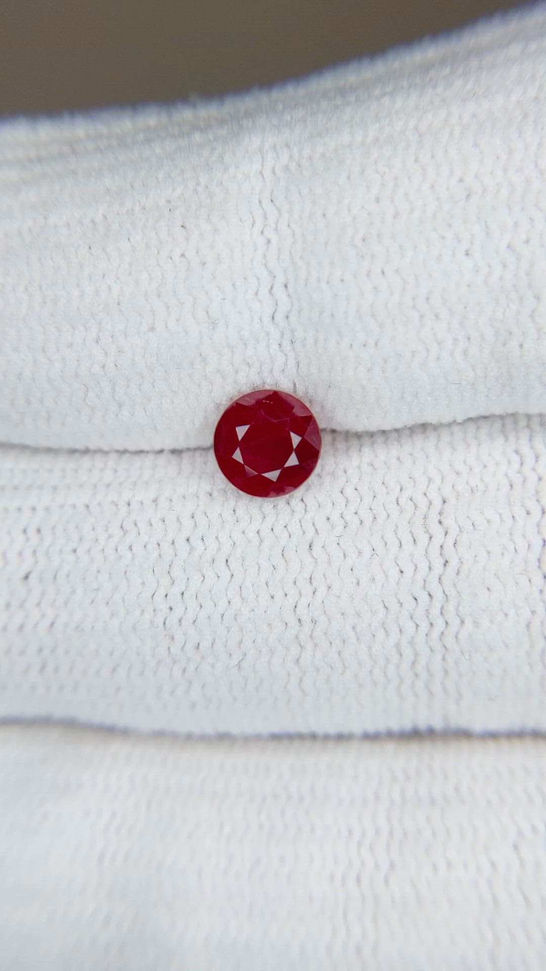 0.77 Ct. Ruby from Mozambique Size Video