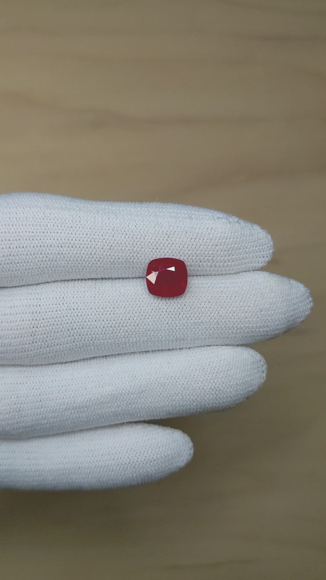 3.05 Ct. Pinkish Red Ruby from Burma (Myanmar) Size Video