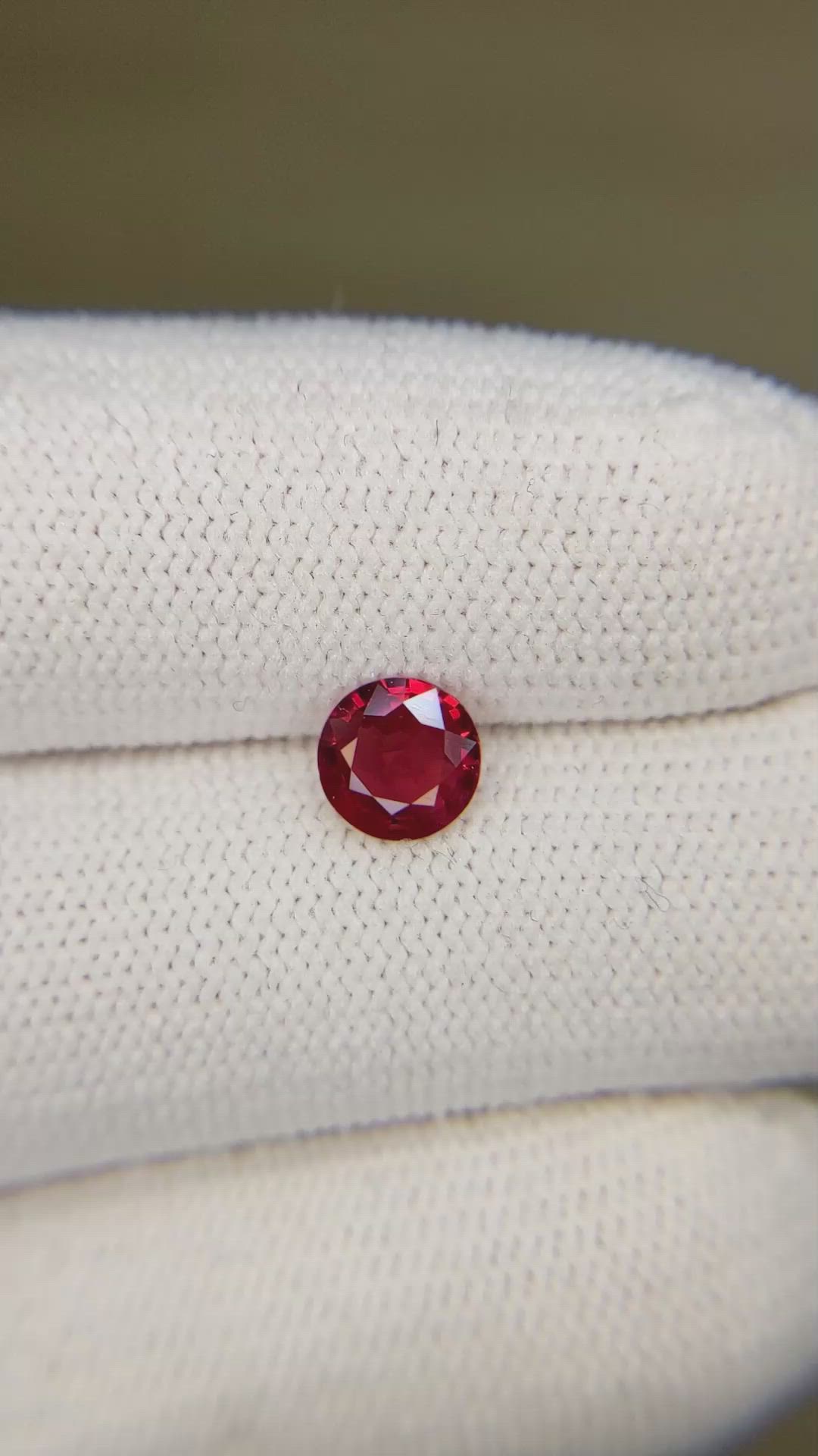 0.71 Ct. Ruby from Mozambique Size Video