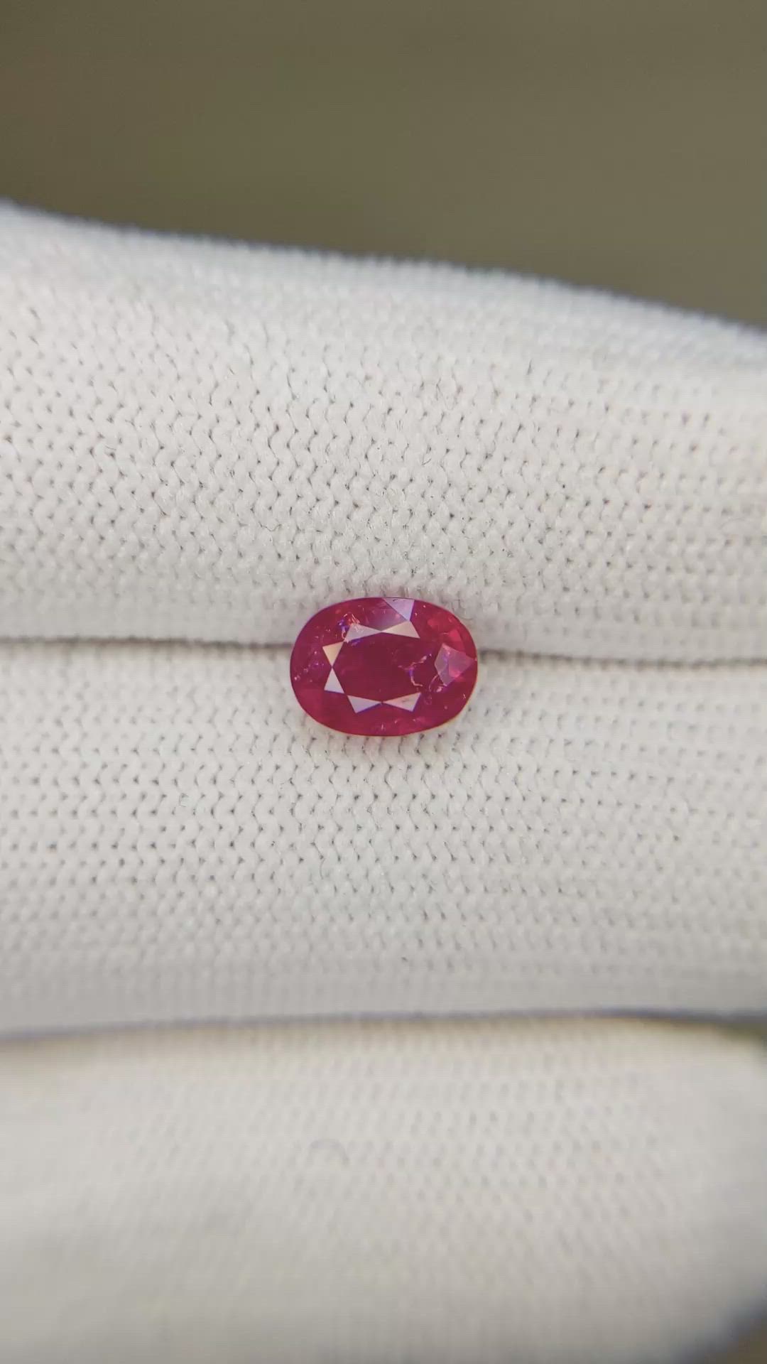 1.37 Ct. Pinkish Red Ruby from Burma (Myanmar) Size Video
