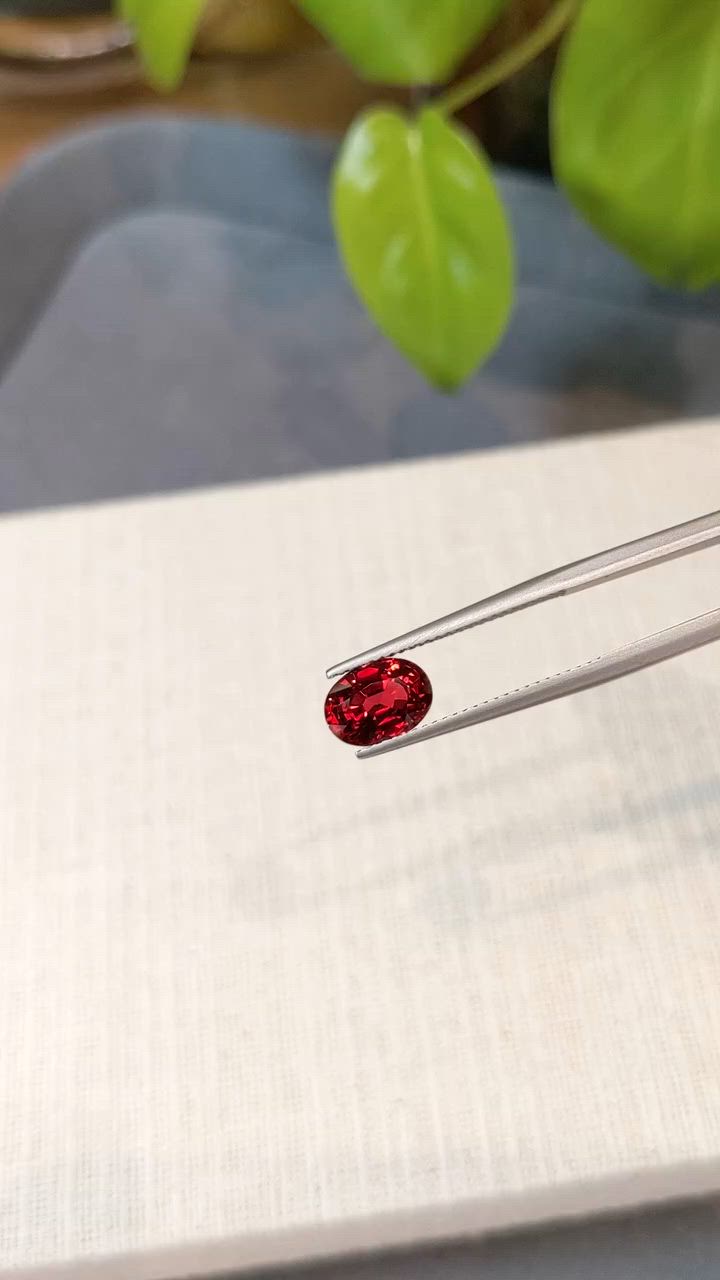 2.37 Ct. Ruby from Ceylon (Sri Lanka) Size Video