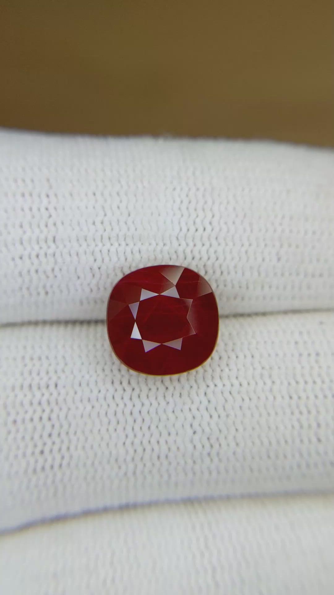 5.65 Ct. Ruby from Burma (Myanmar) Size Video