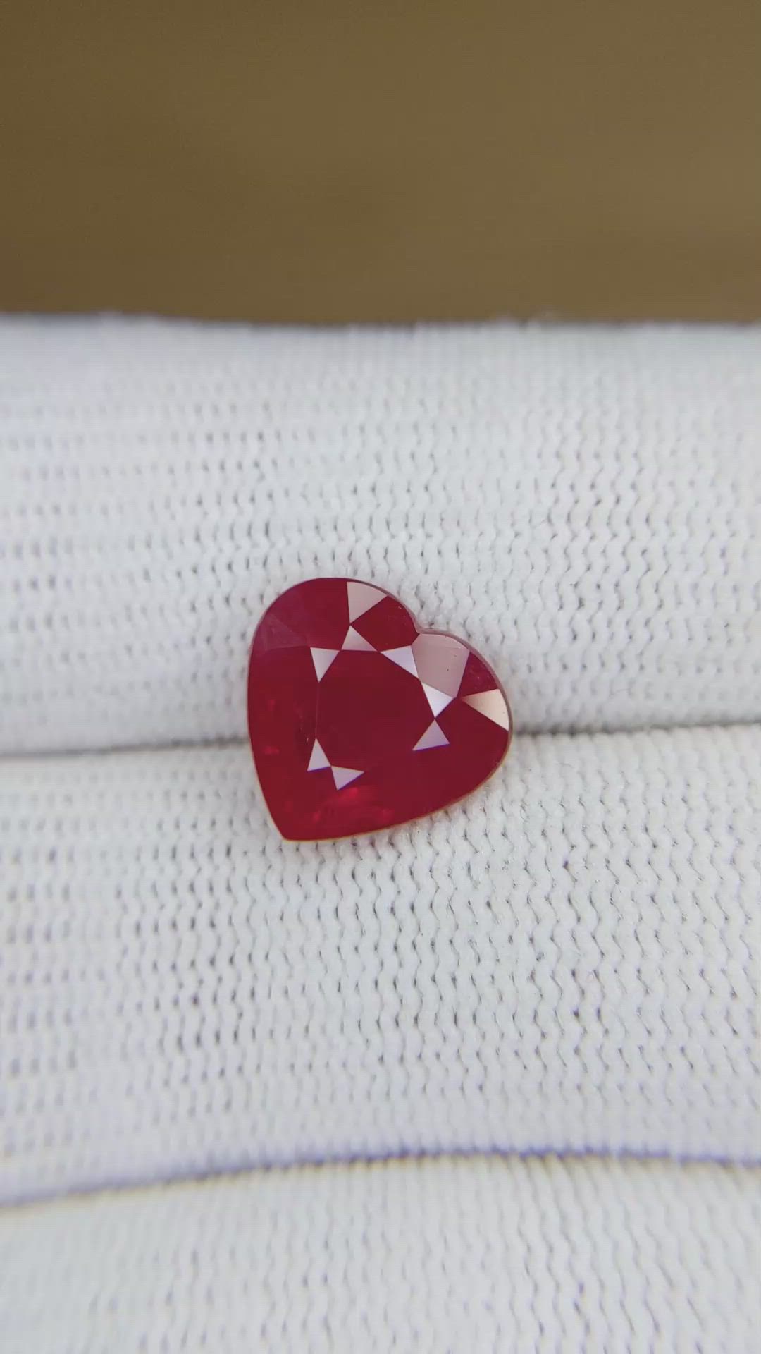 4.57 Ct. Ruby from Burma (Myanmar) Size Video