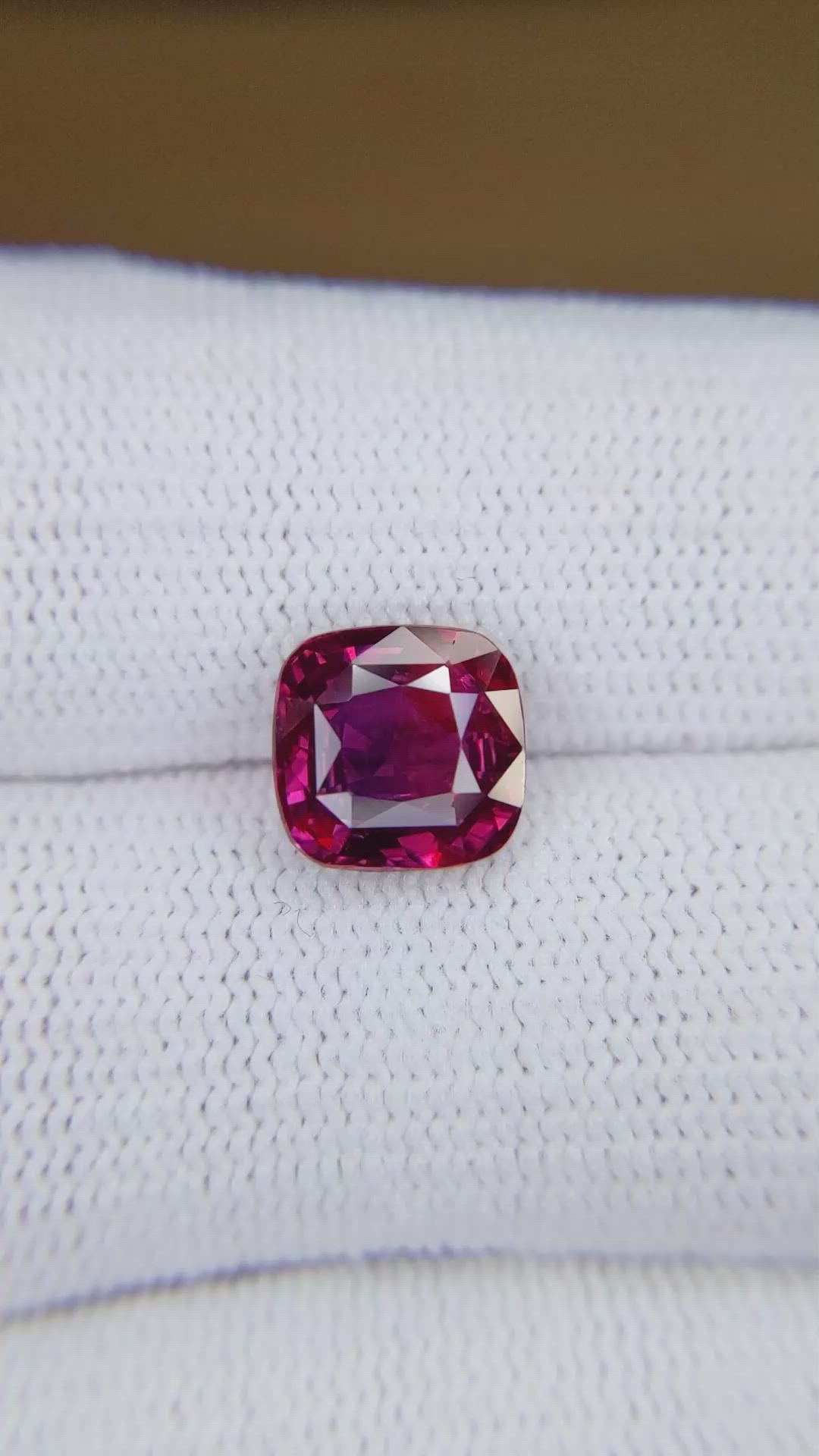 4.07 Ct. Purplish Red Ruby from Mozambique Size Video