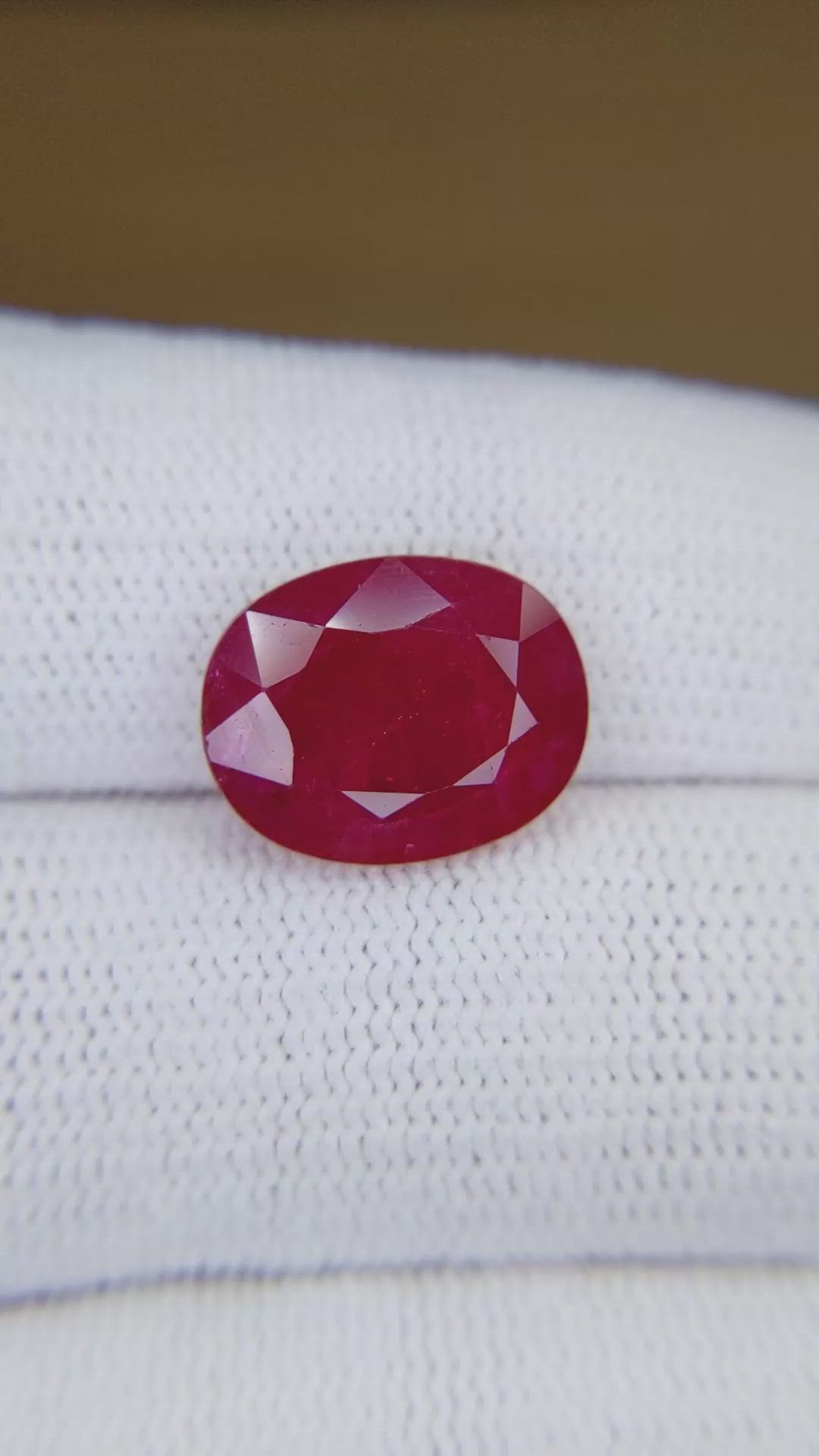 7.06 Ct. Pinkish Red Ruby from Mozambique Size Video