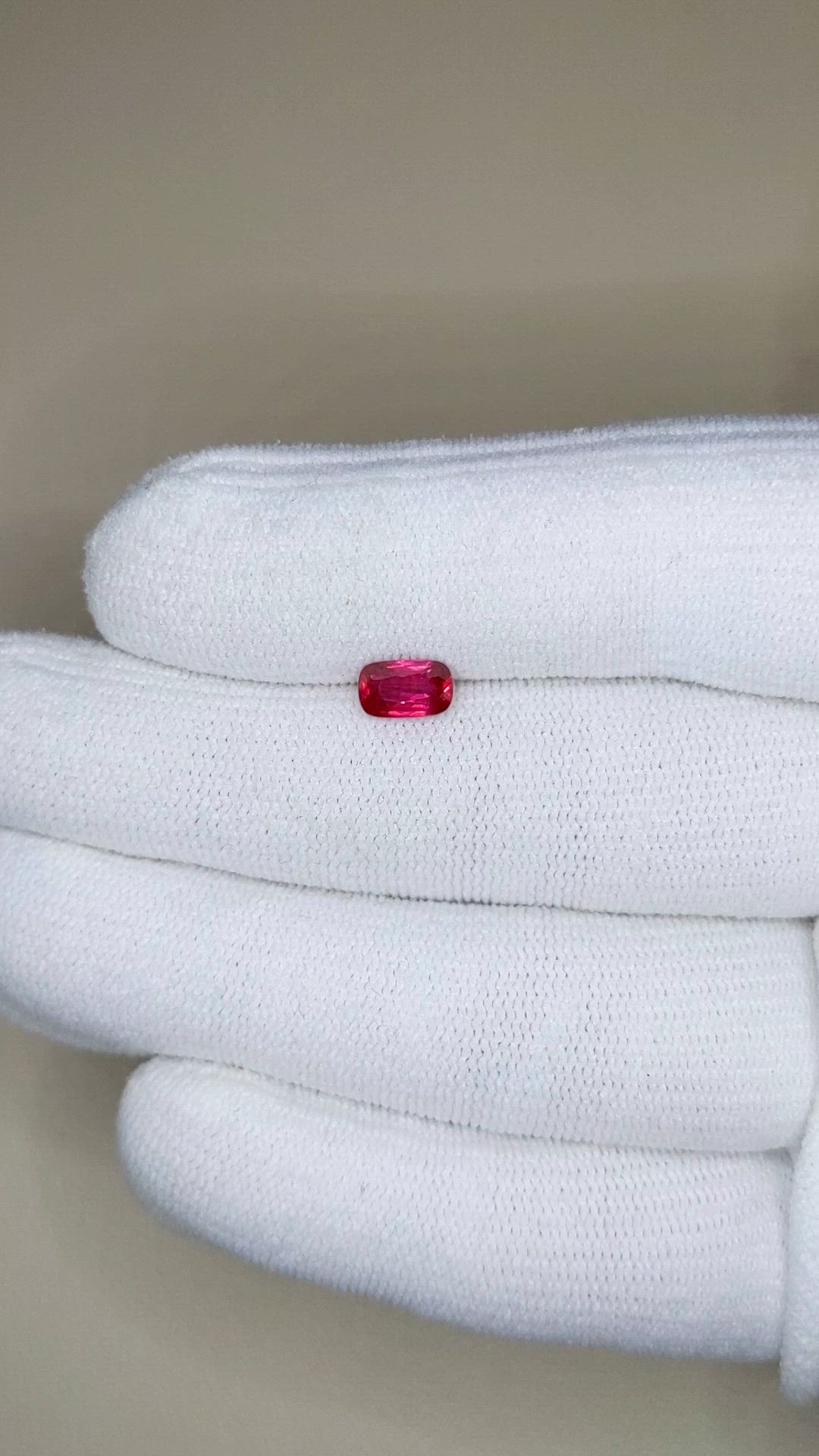 1.00 Ct. Pinkish Red Ruby from Mozambique Size Video