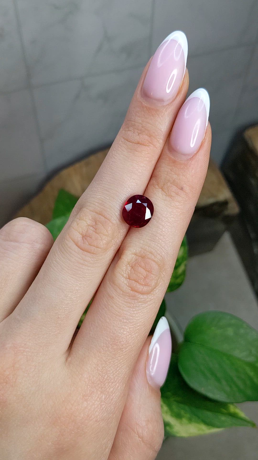4.03 Ct. Ruby from Mozambique Size Video