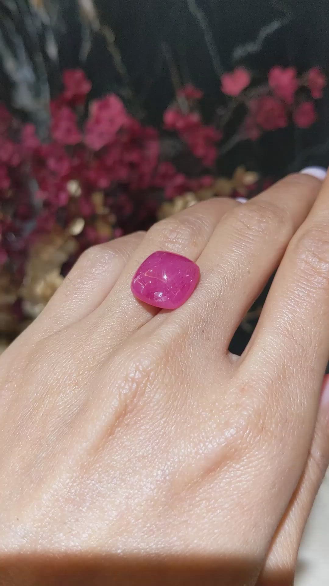 18.57 Ct. Purplish Red Cabochon Ruby from Ceylon (Sri Lanka) Size Video