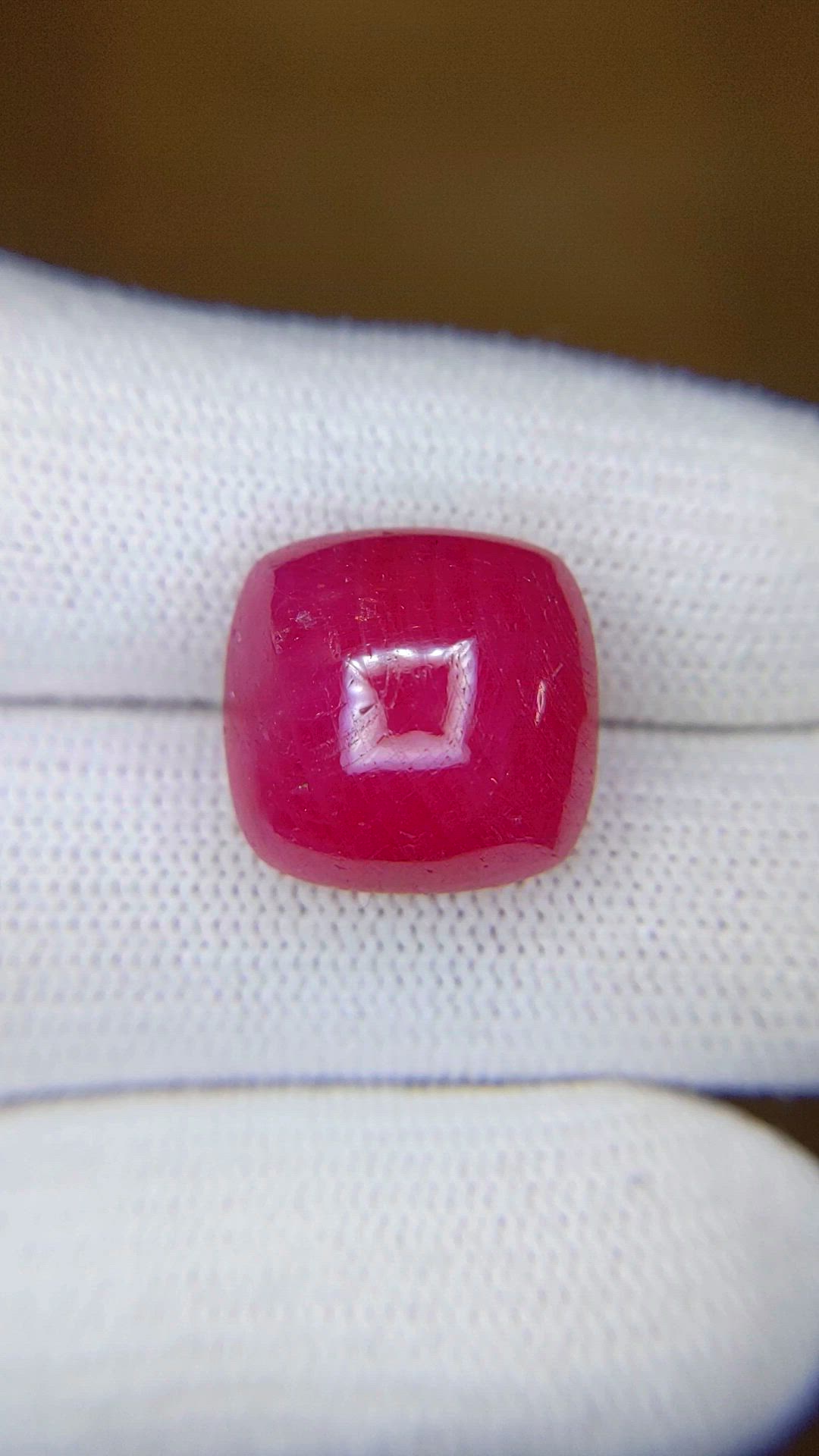 18.57 Ct. Purplish Red Cabochon Ruby from Ceylon (Sri Lanka) Size Video