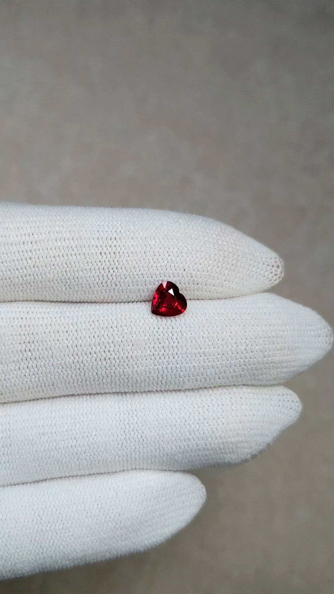 1.00 Ct. Ruby from Mozambique Size Video
