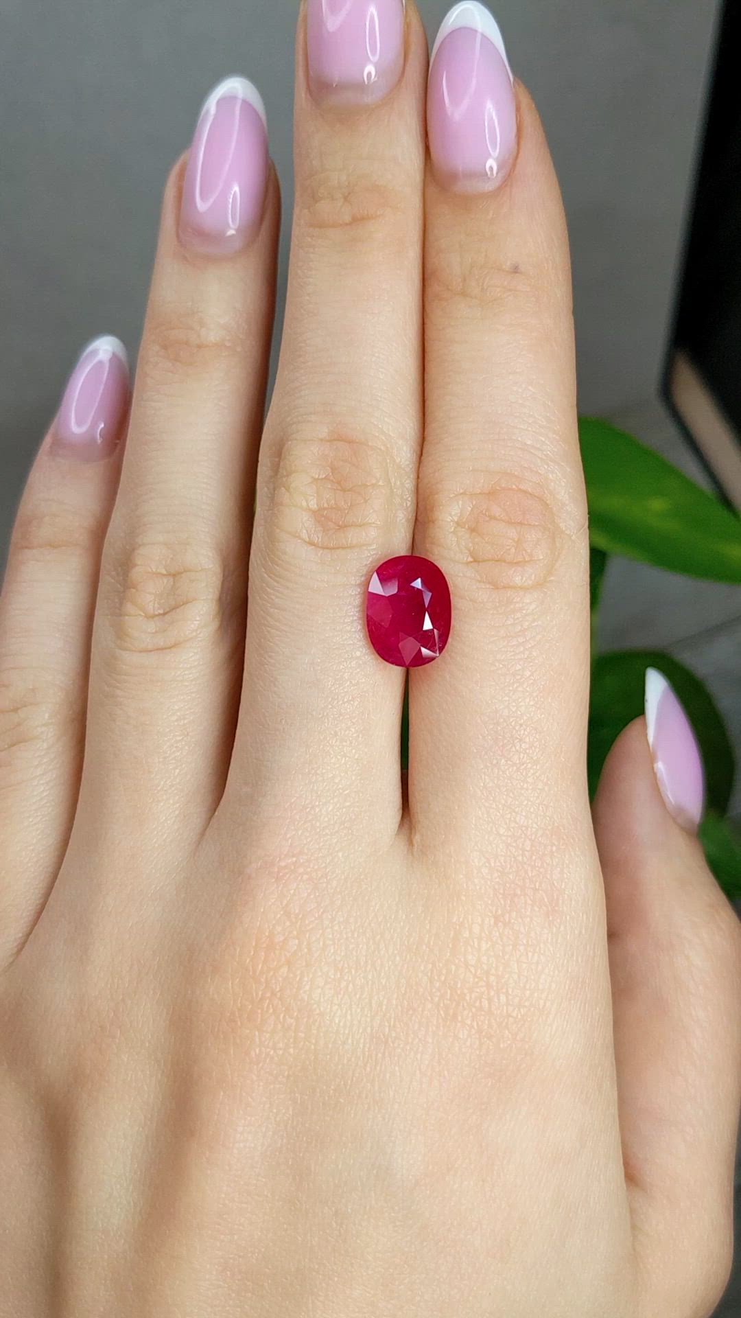 4.69 Ct. Ruby from Mozambique Size Video