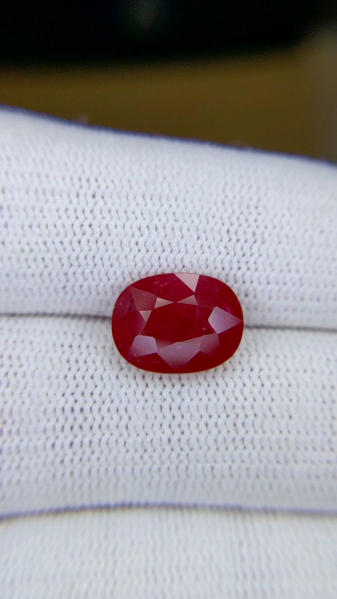 4.69 Ct. Ruby from Mozambique Size Video