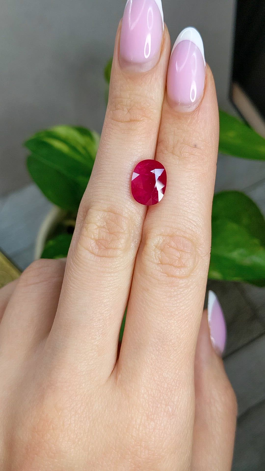 4.69 Ct. Ruby from Mozambique Size Video