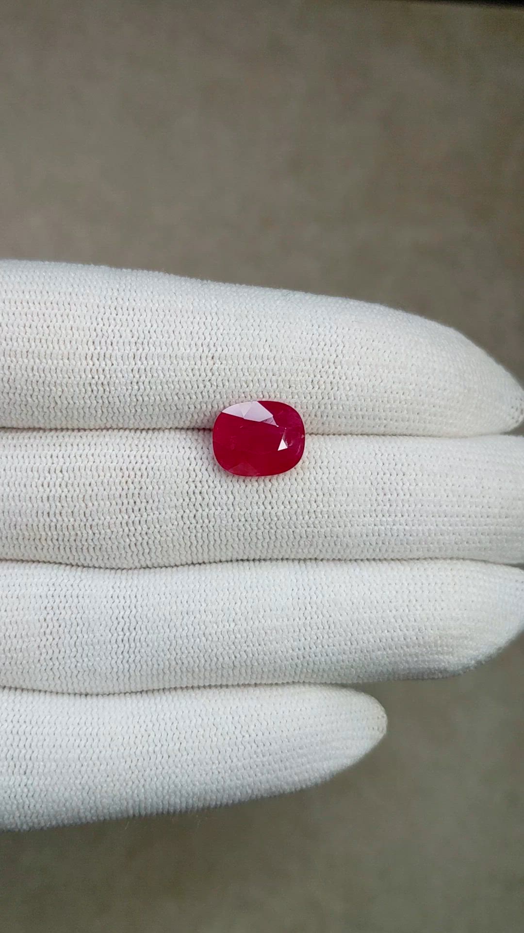 3.90 Ct. Pinkish Red Ruby from Mozambique Size Video