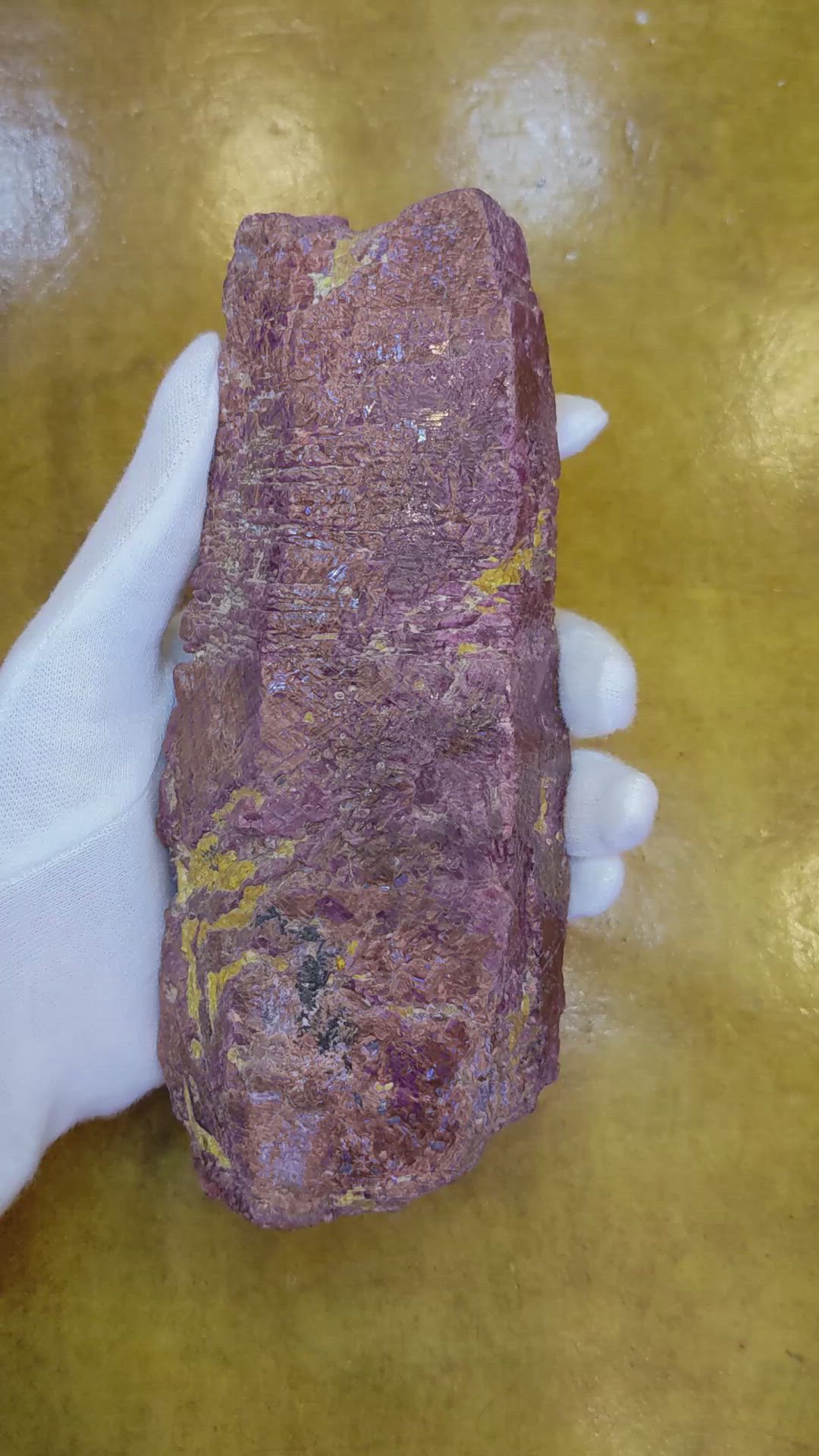 7,453.44 Ct. Ruby Crystal from Ceylon (Sri Lanka) Size Video