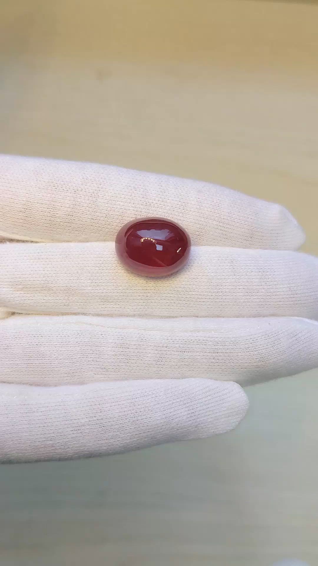 21.70 Ct. Cabochon Ruby from Mozambique Size Video