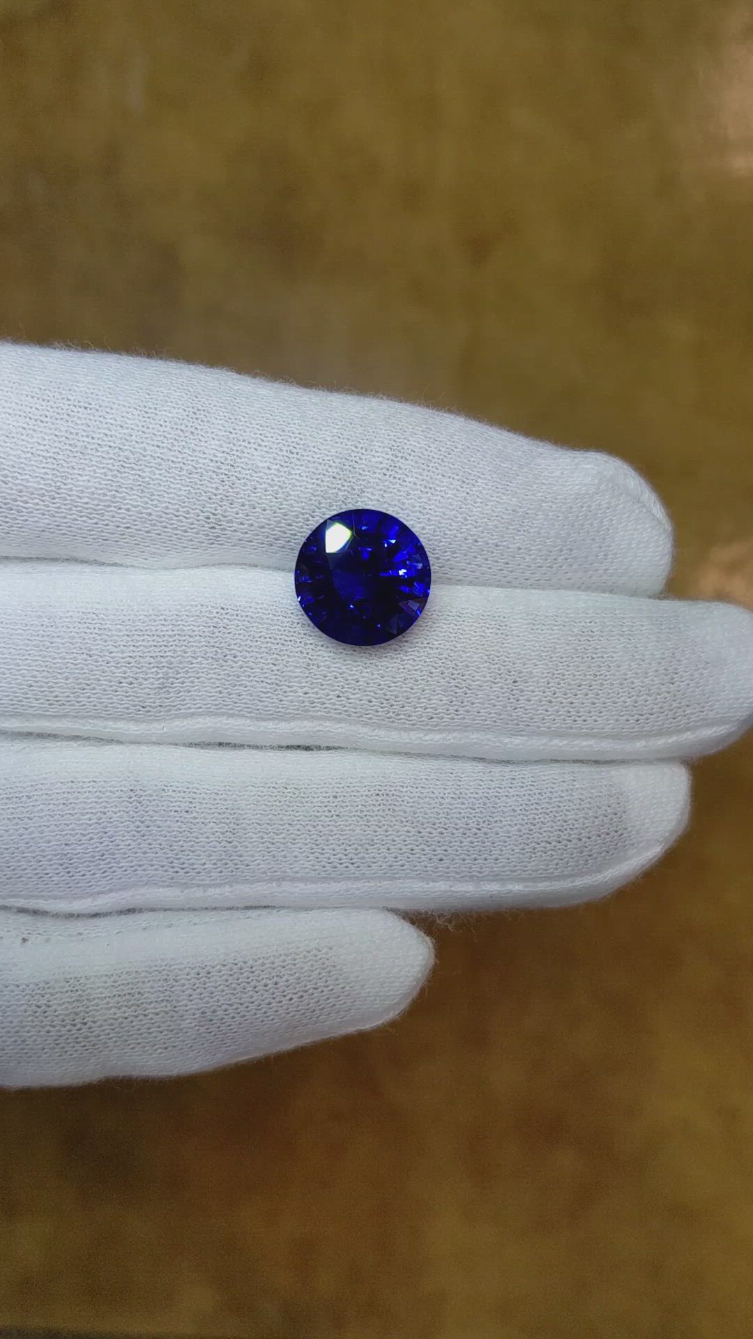 7.53 Ct. Ruby from Ceylon (Sri Lanka) Size Video